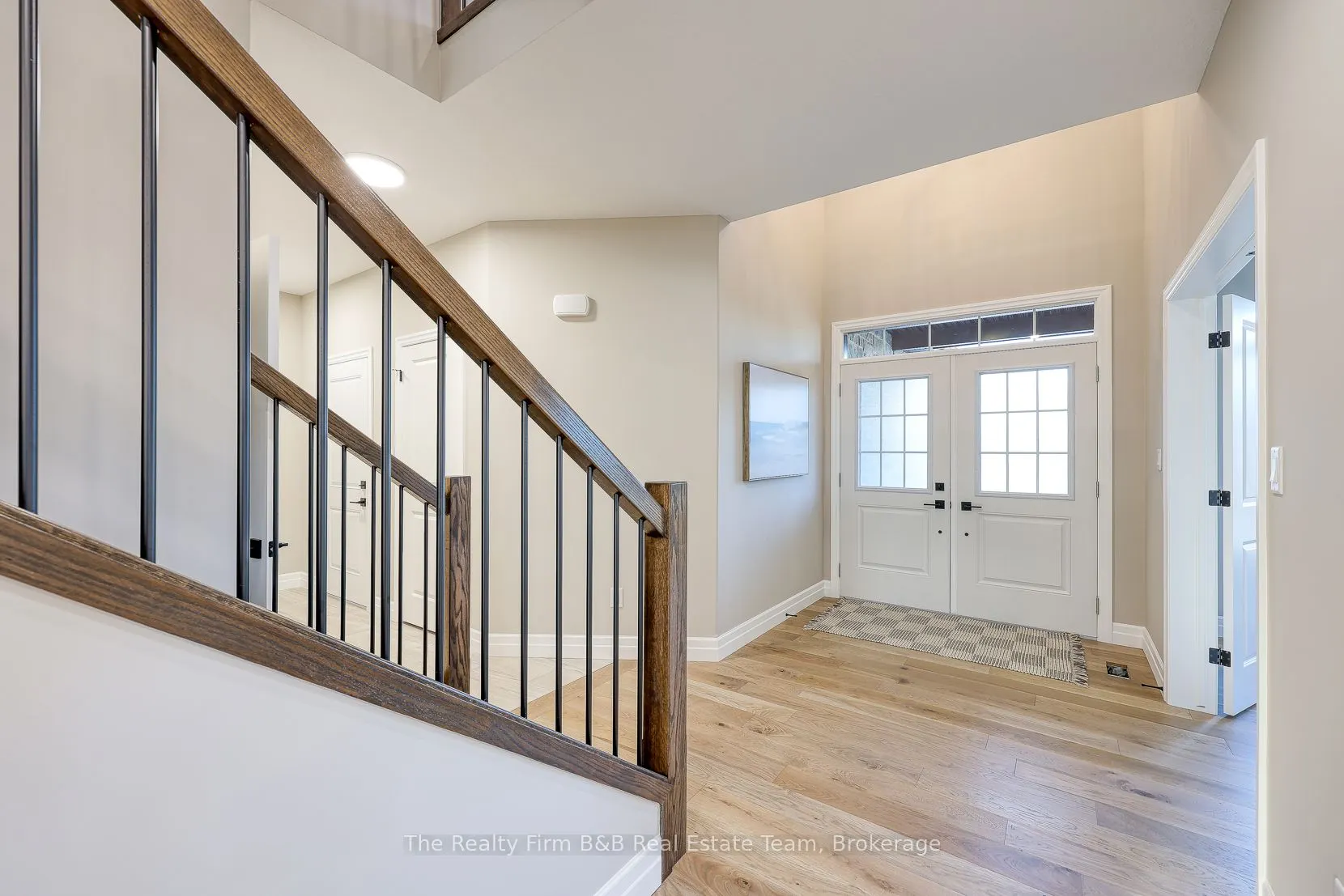 100 GRAYDON Drive