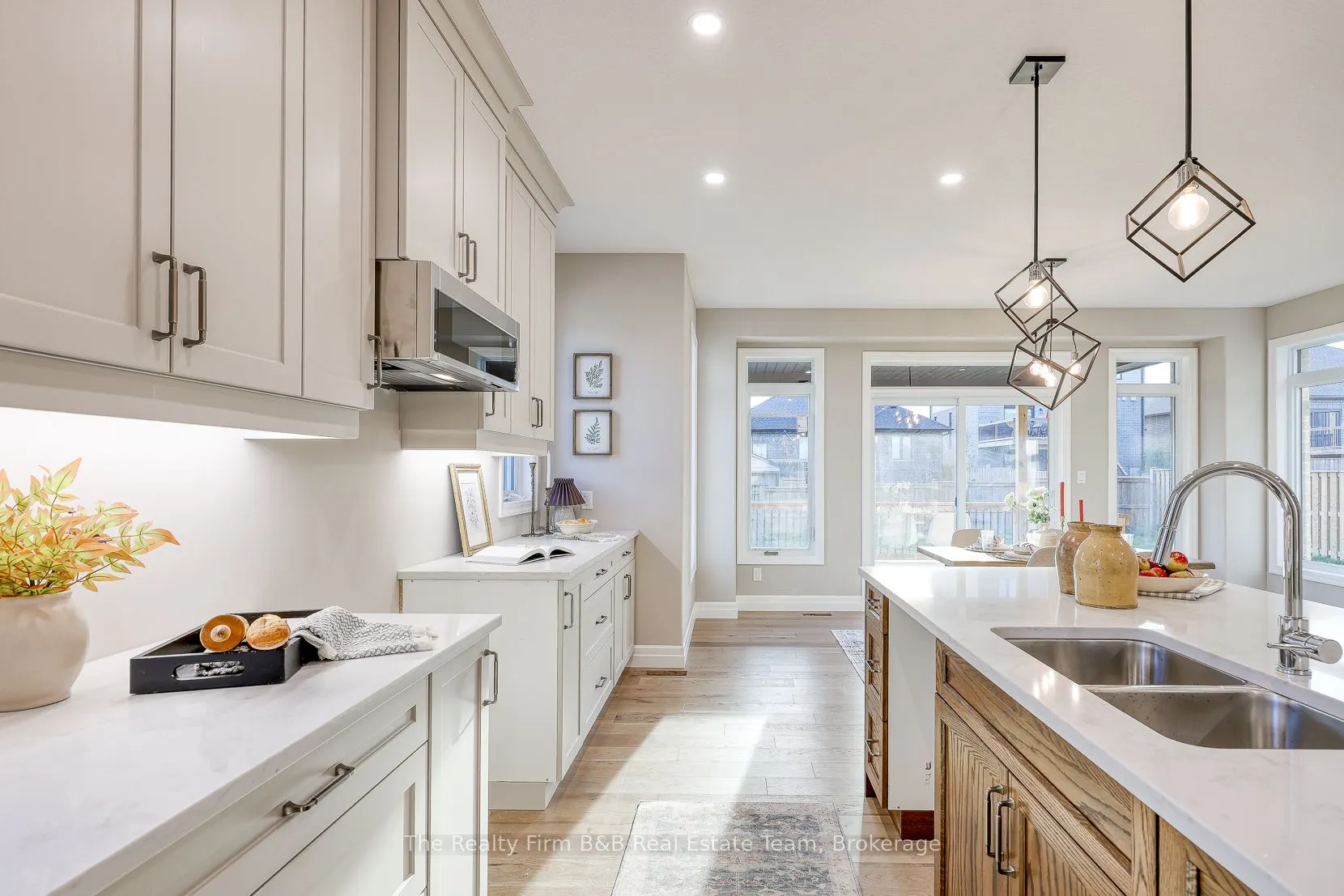 100 GRAYDON Drive
