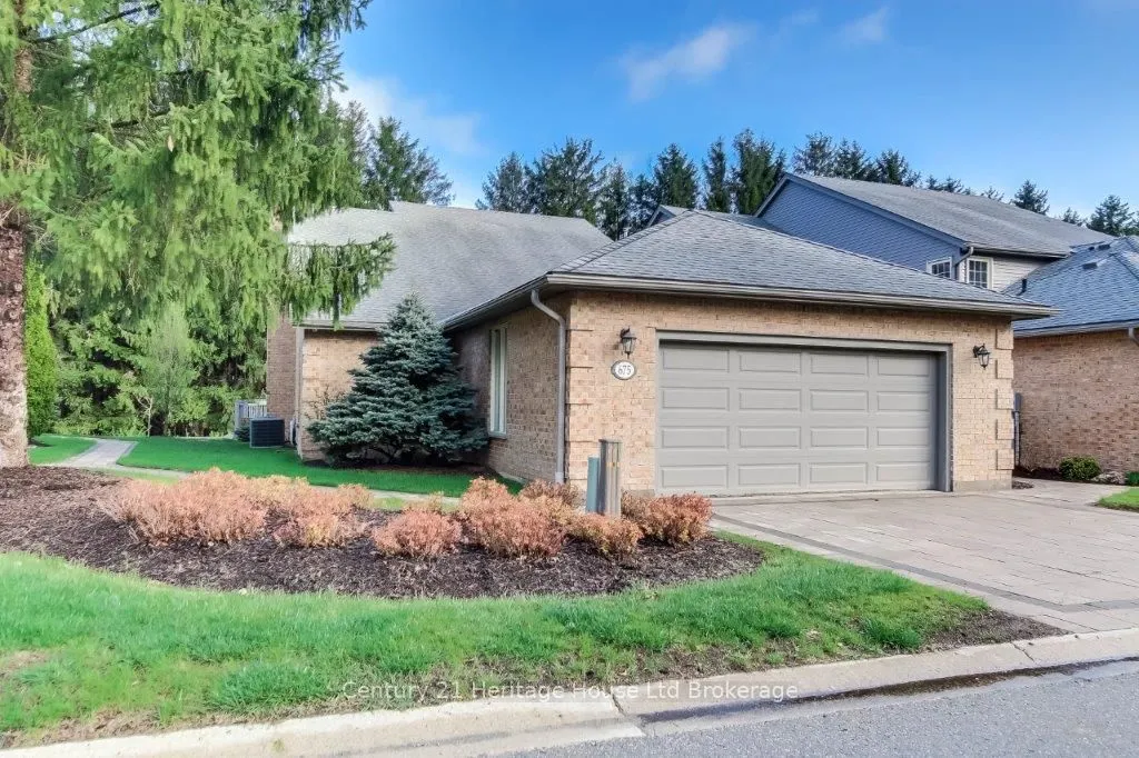 675 Lansdowne Avenue, #38