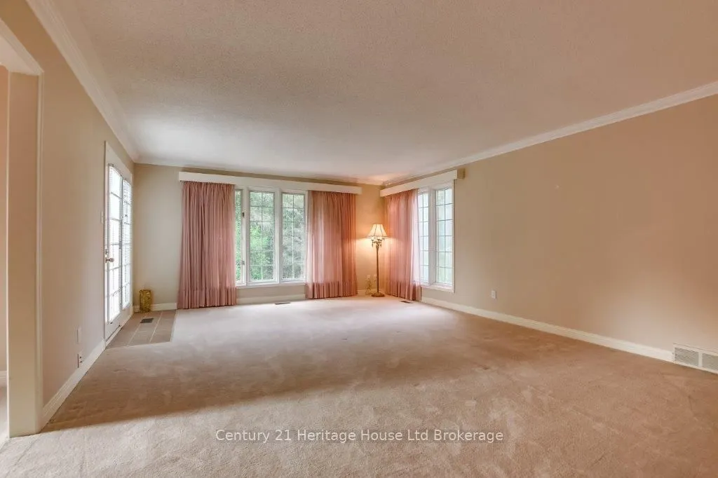 675 Lansdowne Avenue, #38