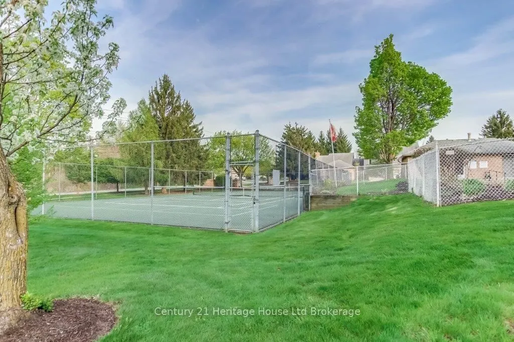 675 Lansdowne Avenue, #38