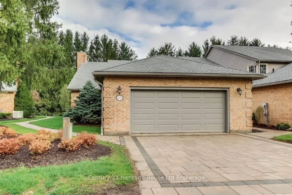675 Lansdowne Avenue, #38