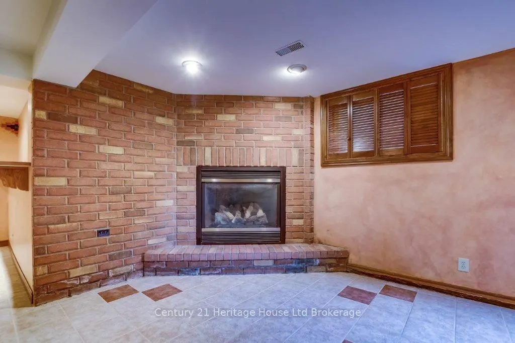 675 Lansdowne Avenue, #38
