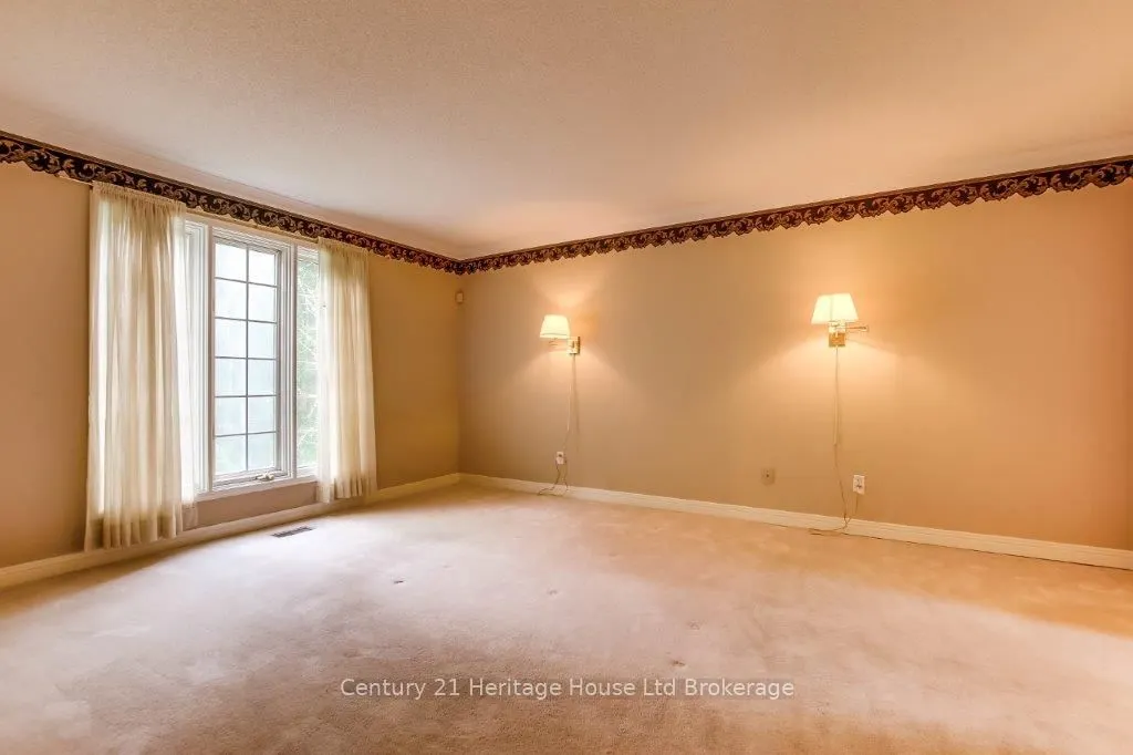 675 Lansdowne Avenue, #38