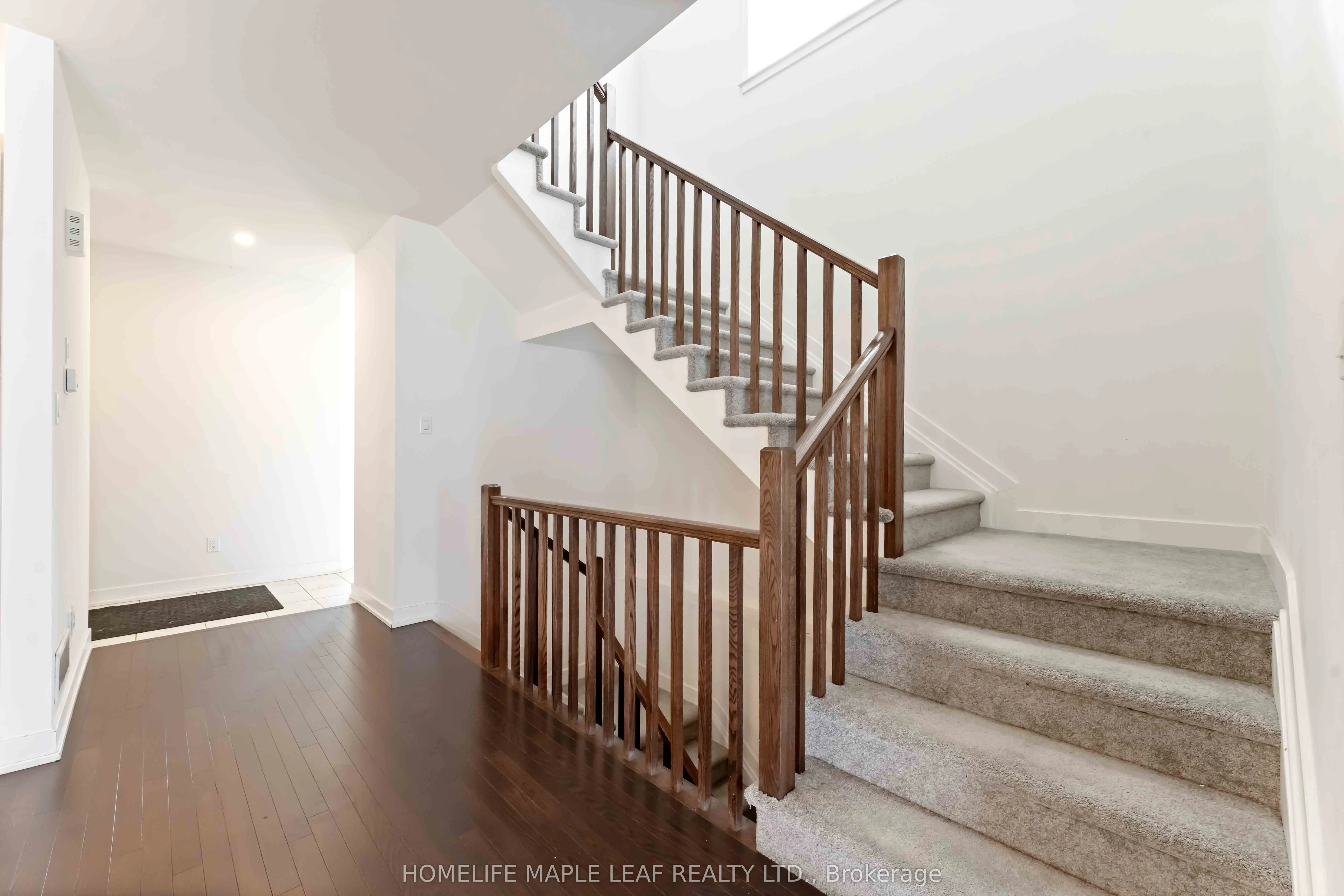 332 MONTICELLO Avenue