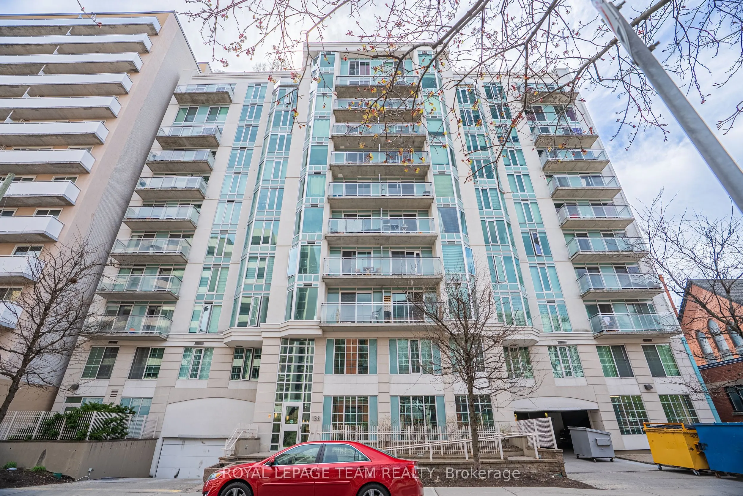 138 SOMERSET Street W, #804