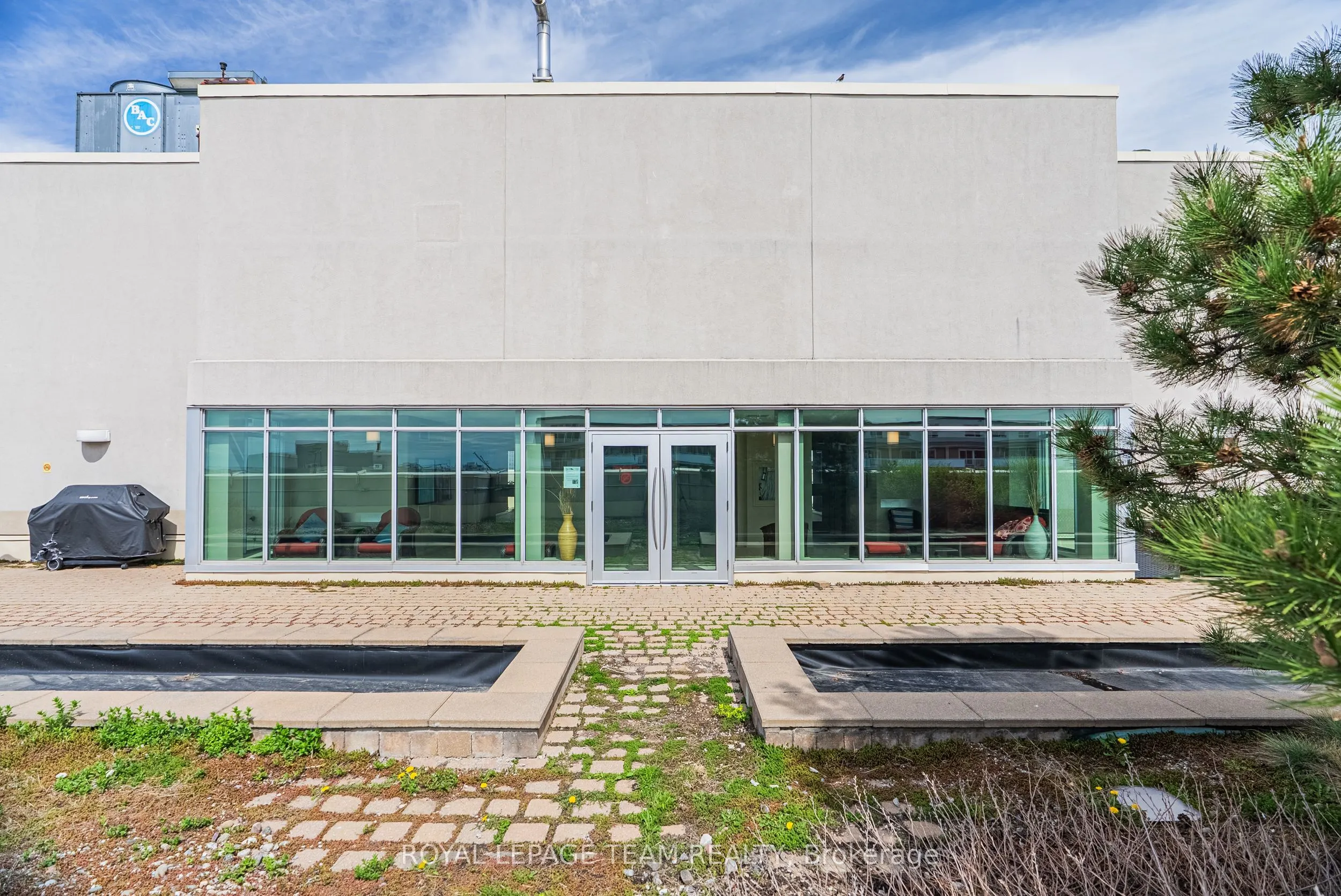 138 SOMERSET Street W, #804