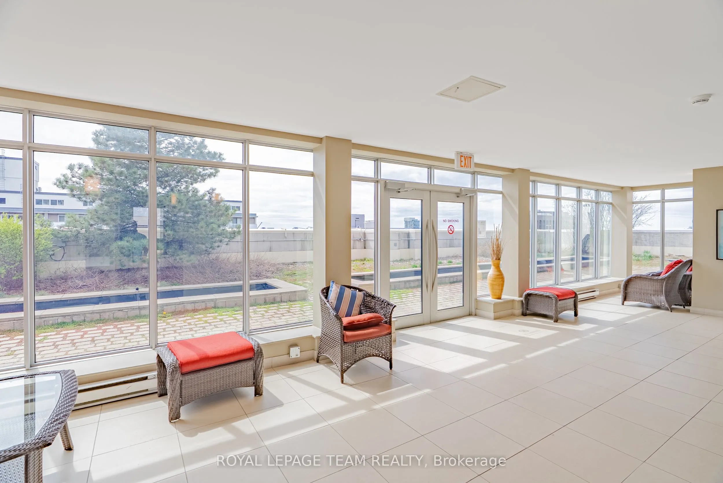 138 SOMERSET Street W, #804