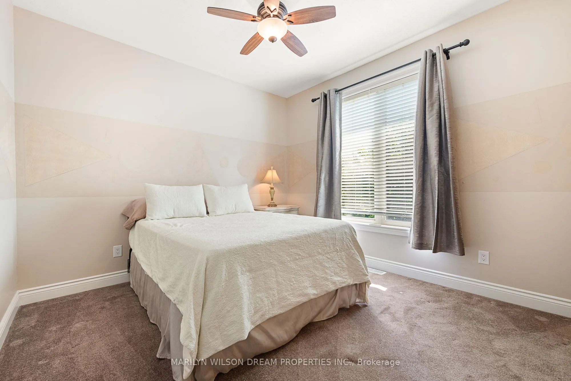 1095 Halton Terrace