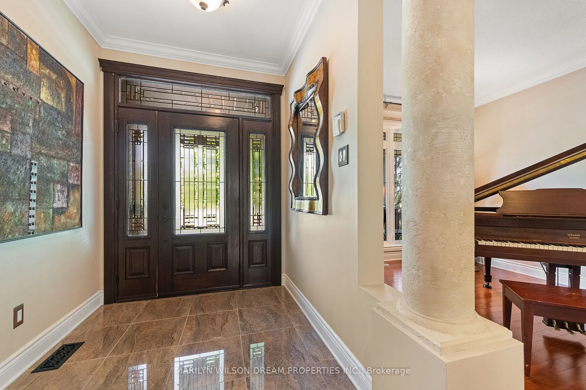 1095 Halton Terrace