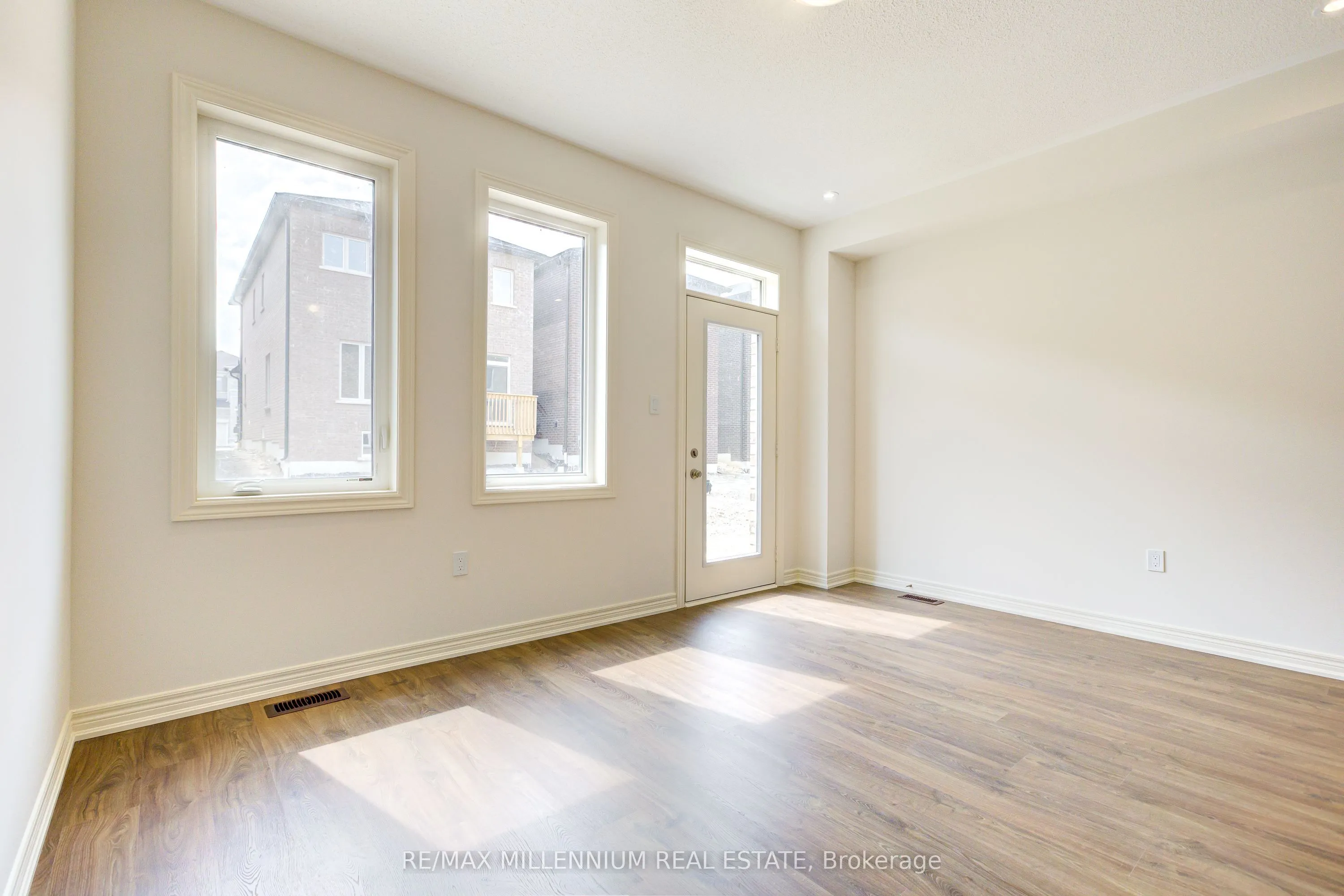 23 Gledhill Crescent
