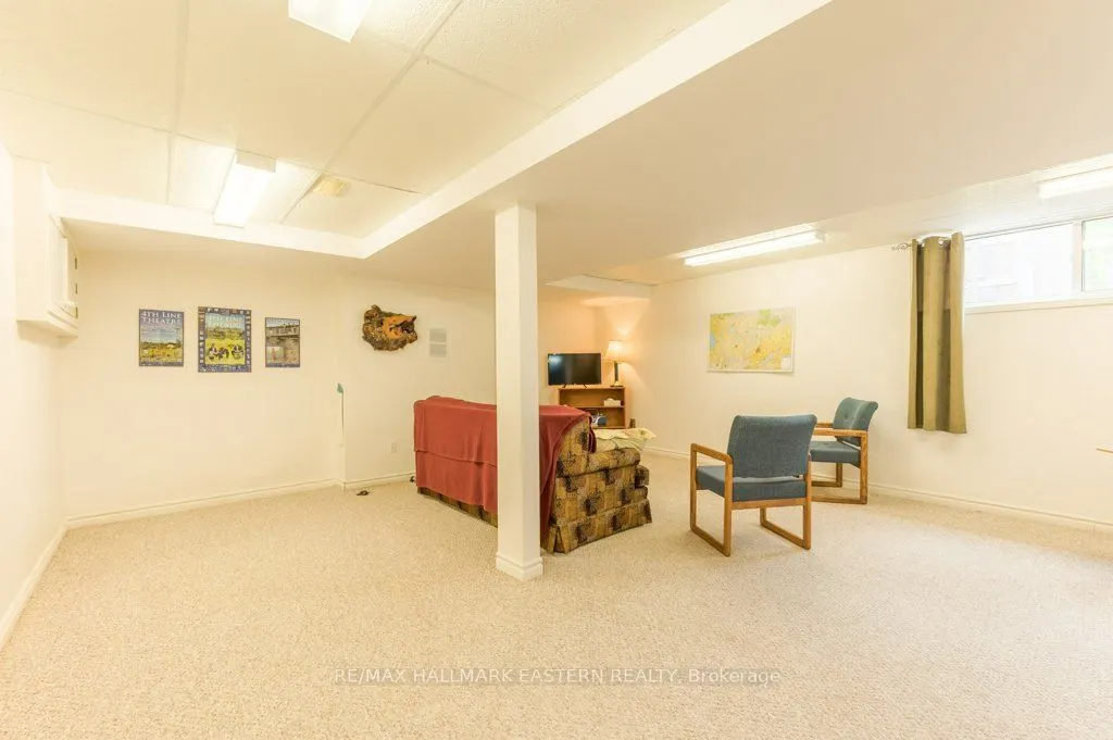 823 Wedgewood Court