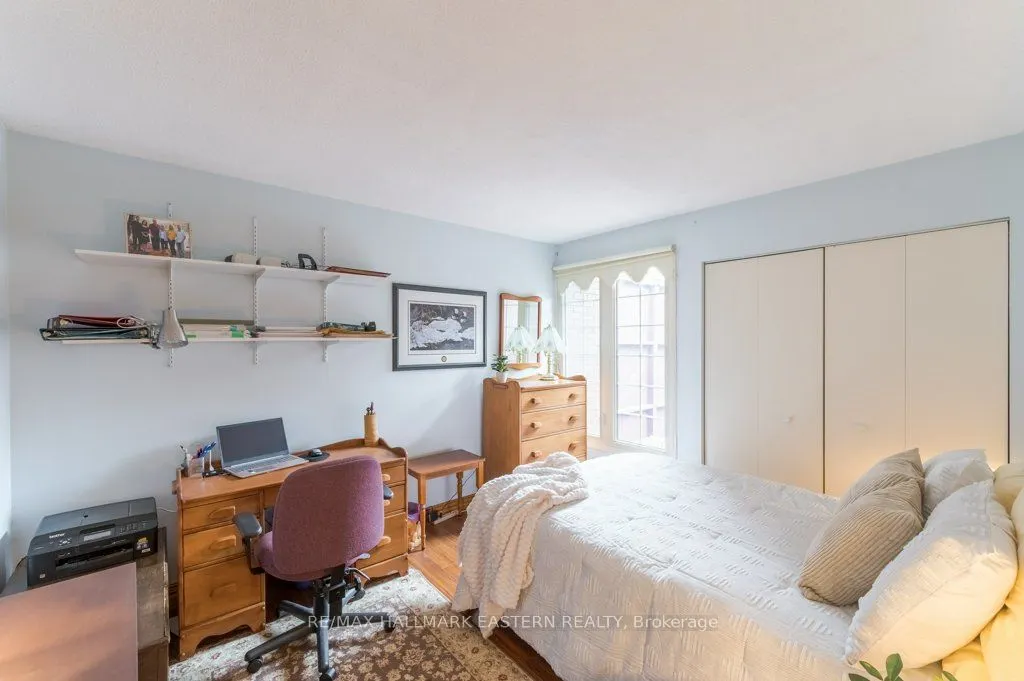 823 Wedgewood Court
