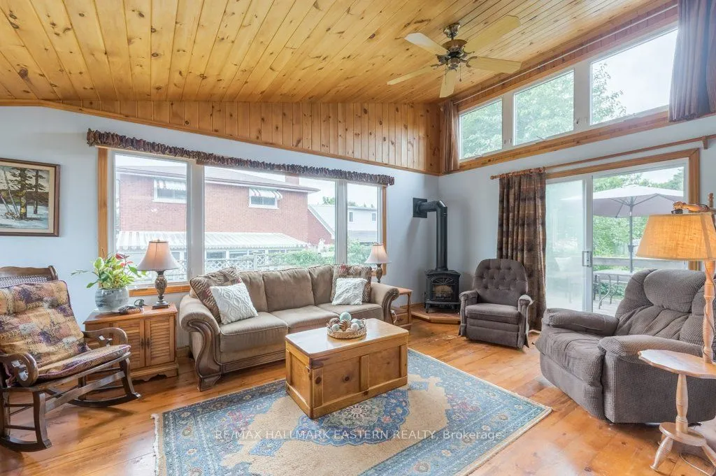 823 Wedgewood Court