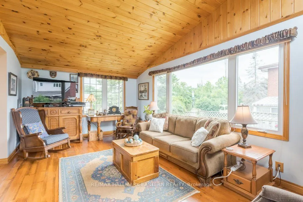 823 Wedgewood Court