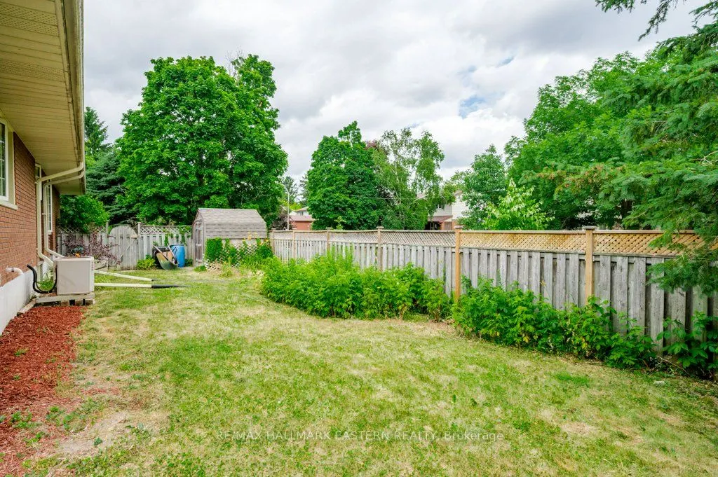 823 Wedgewood Court