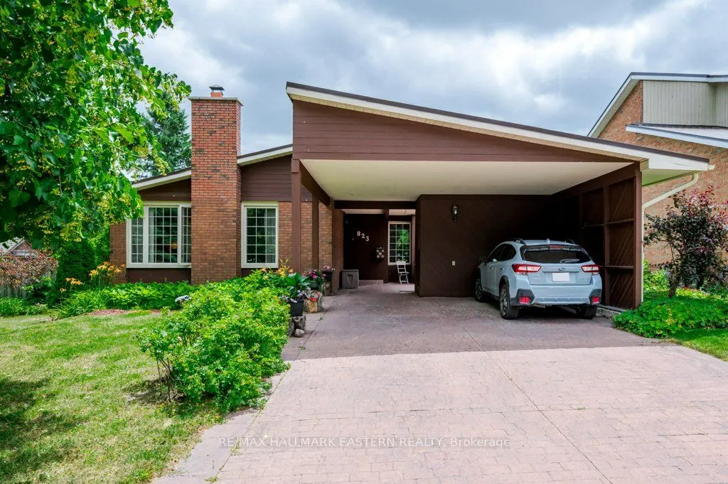 823 Wedgewood Court