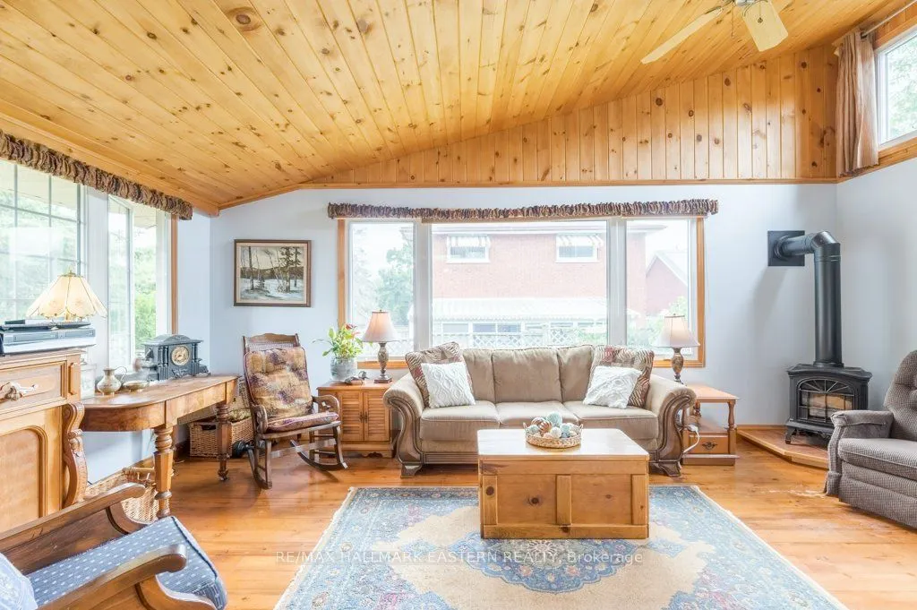 823 Wedgewood Court