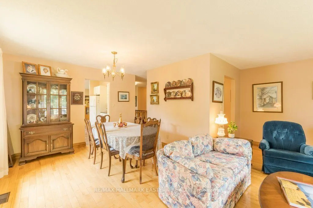 823 Wedgewood Court