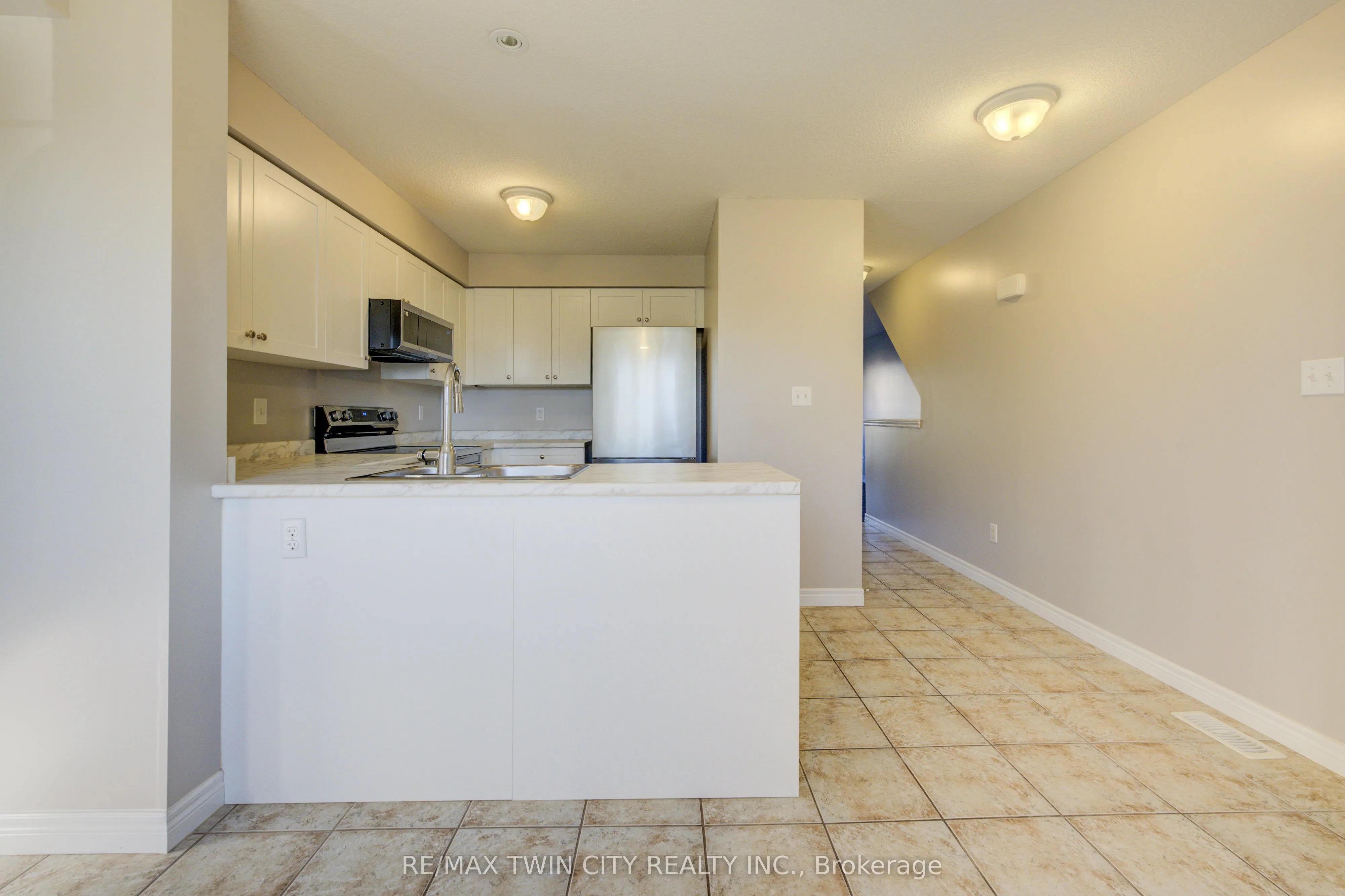 642 Woodlawn Road E, #642A