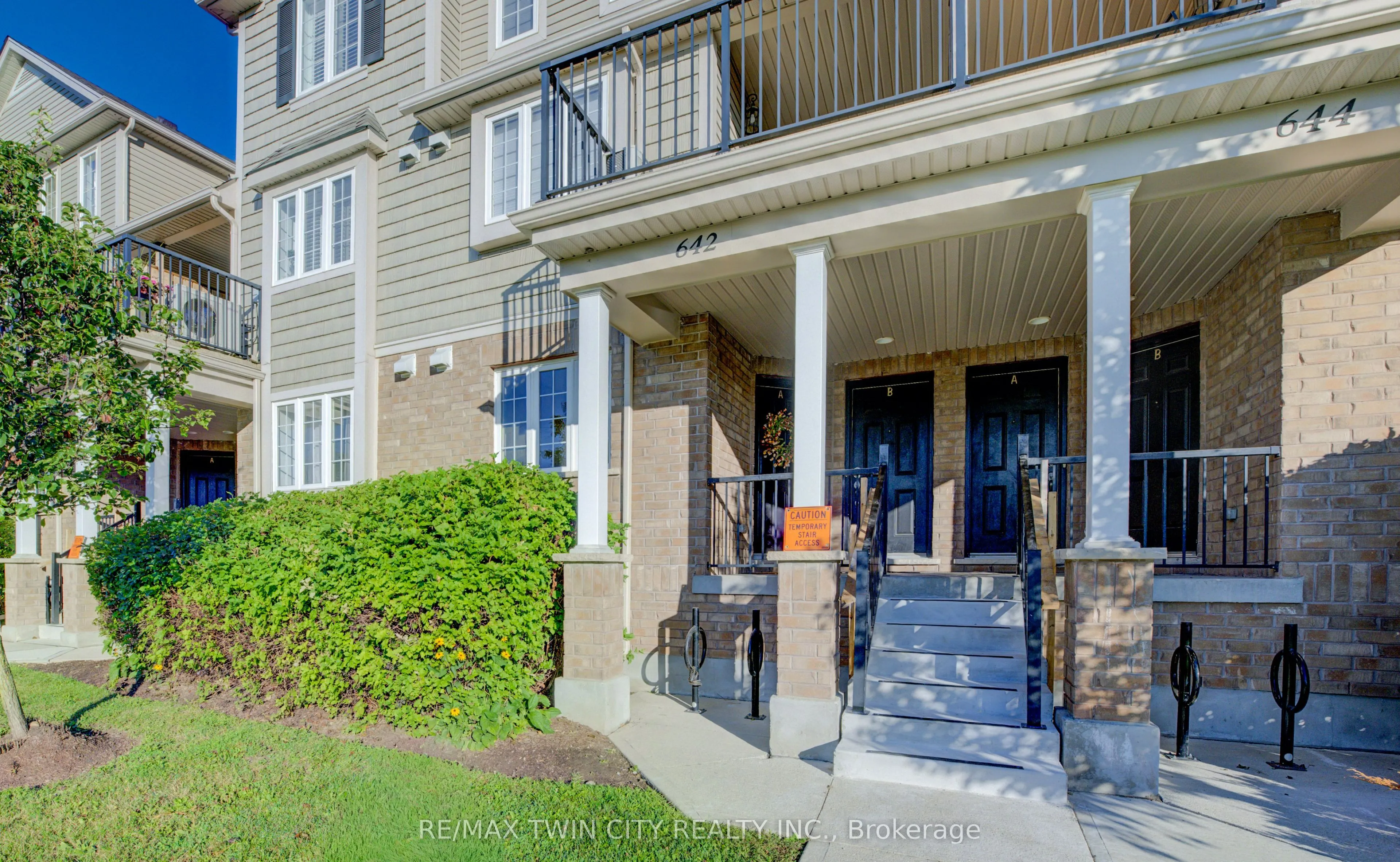 642 Woodlawn Road E, #642A