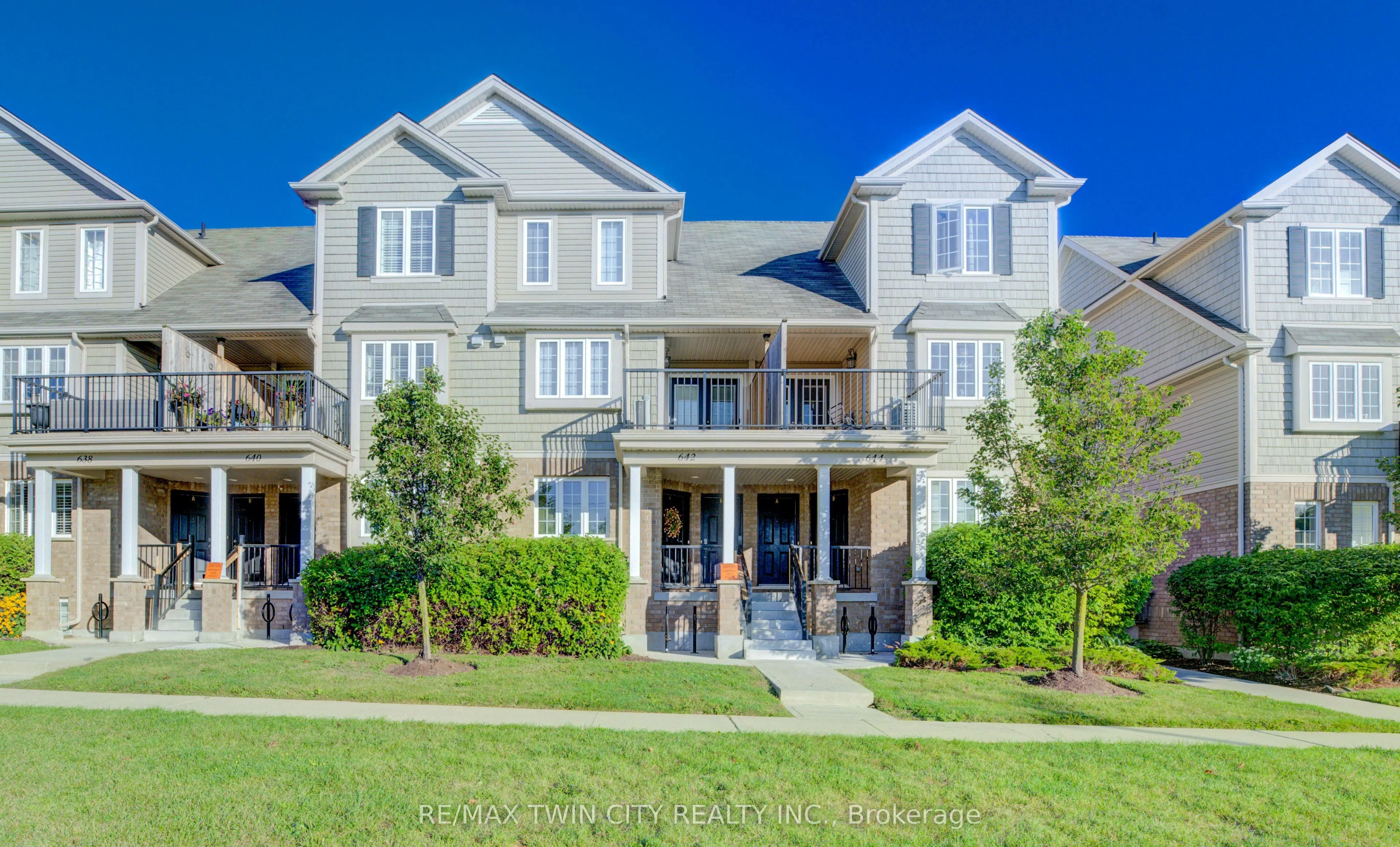 642 Woodlawn Road E, #642A