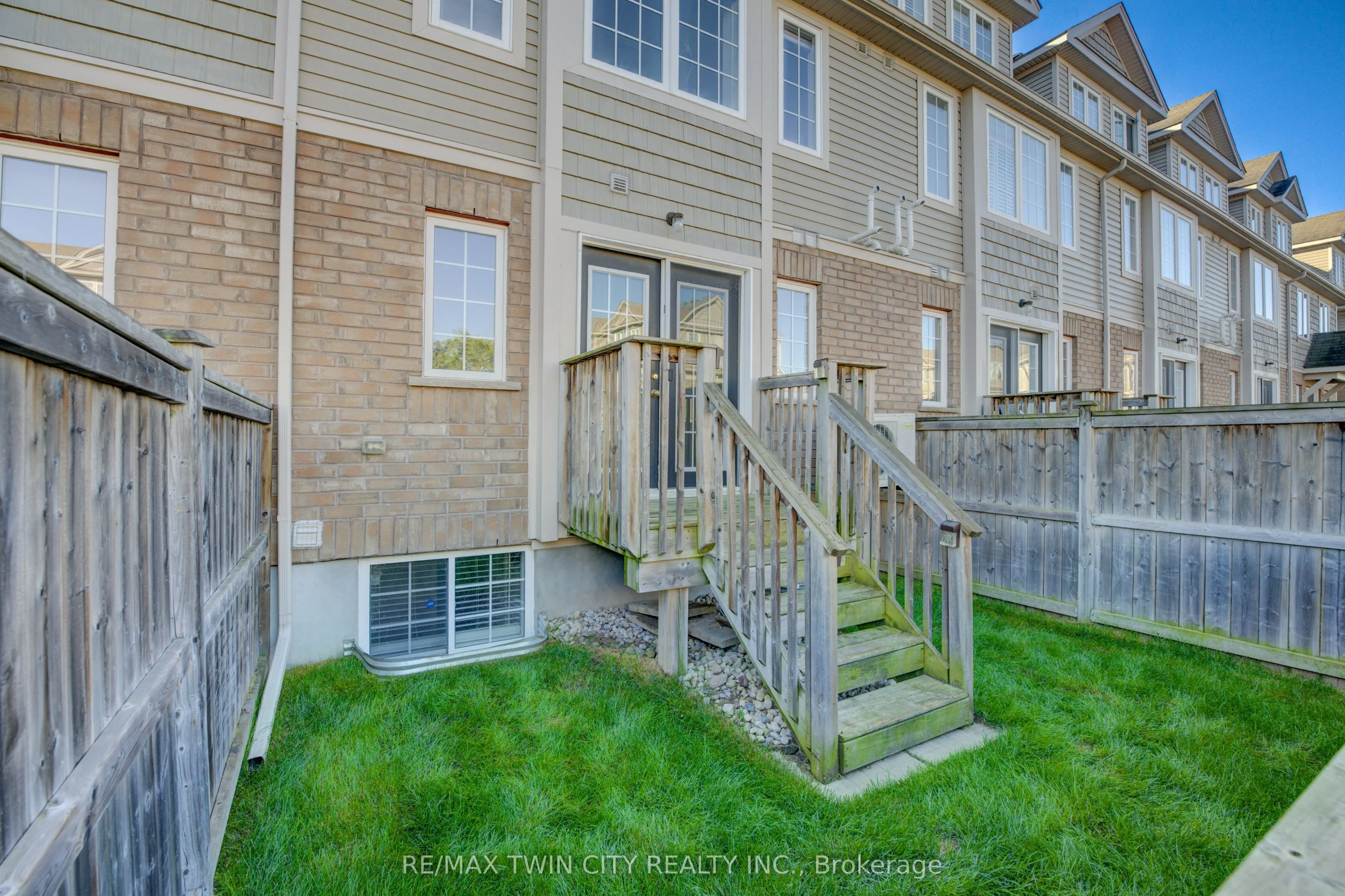 642 Woodlawn Road E, #642A