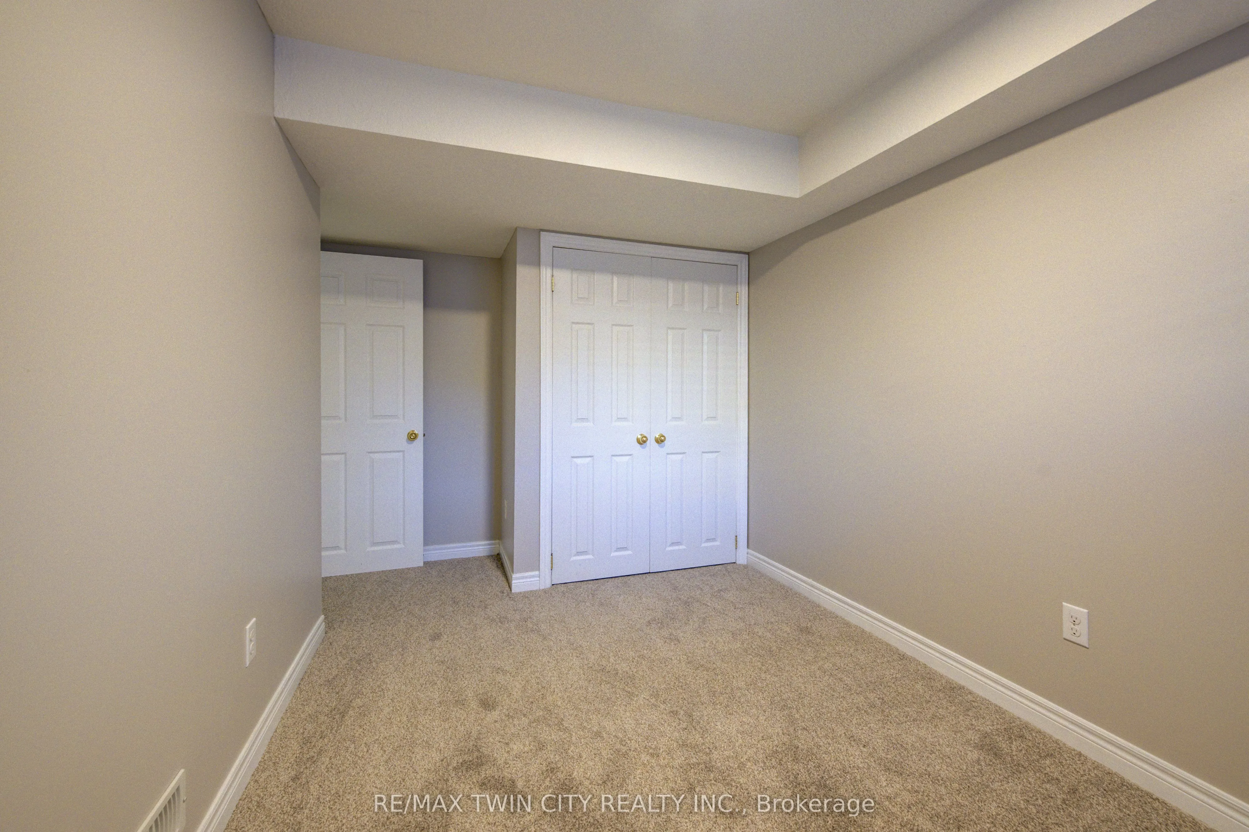 642 Woodlawn Road E, #642A