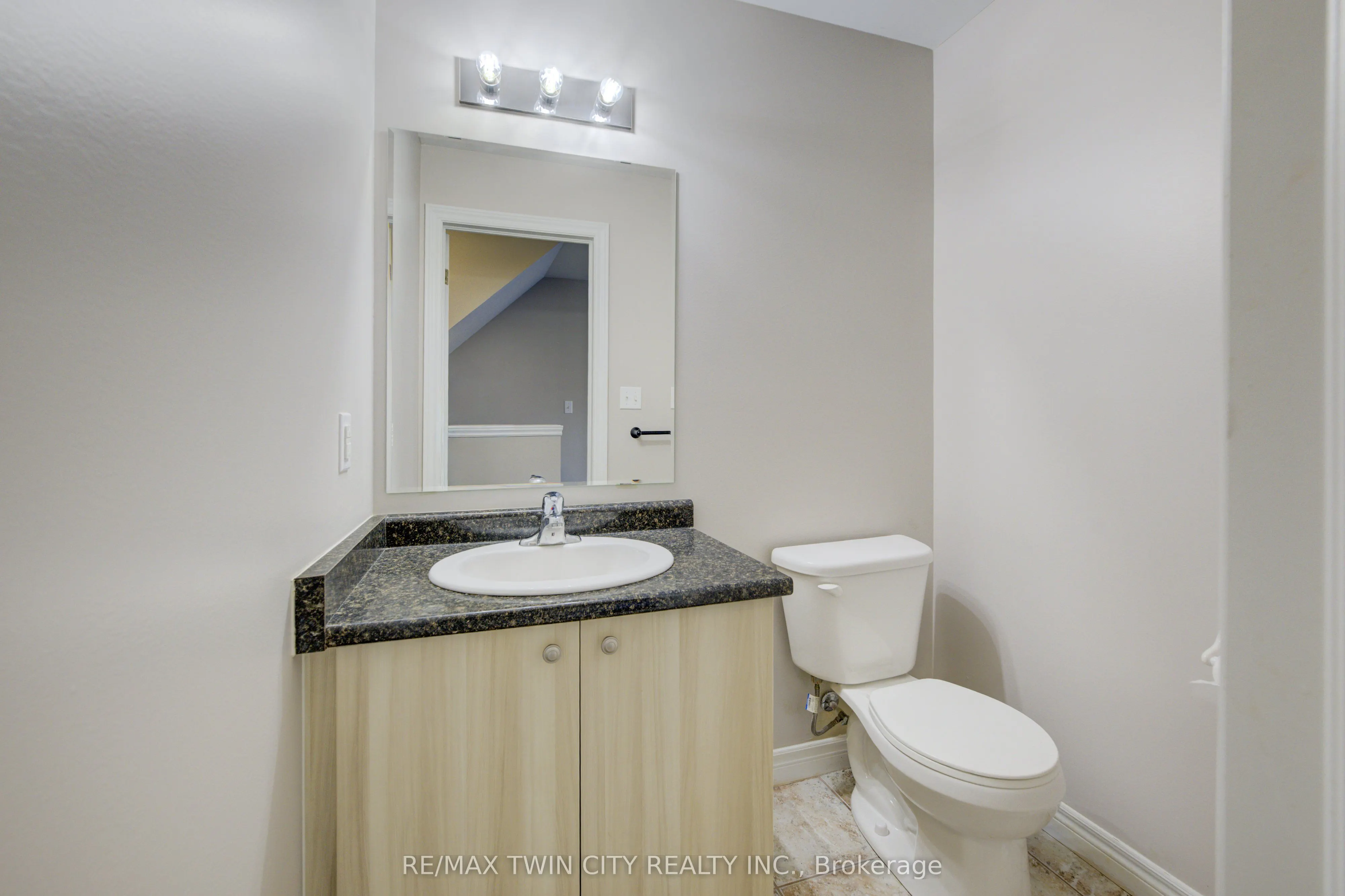 642 Woodlawn Road E, #642A