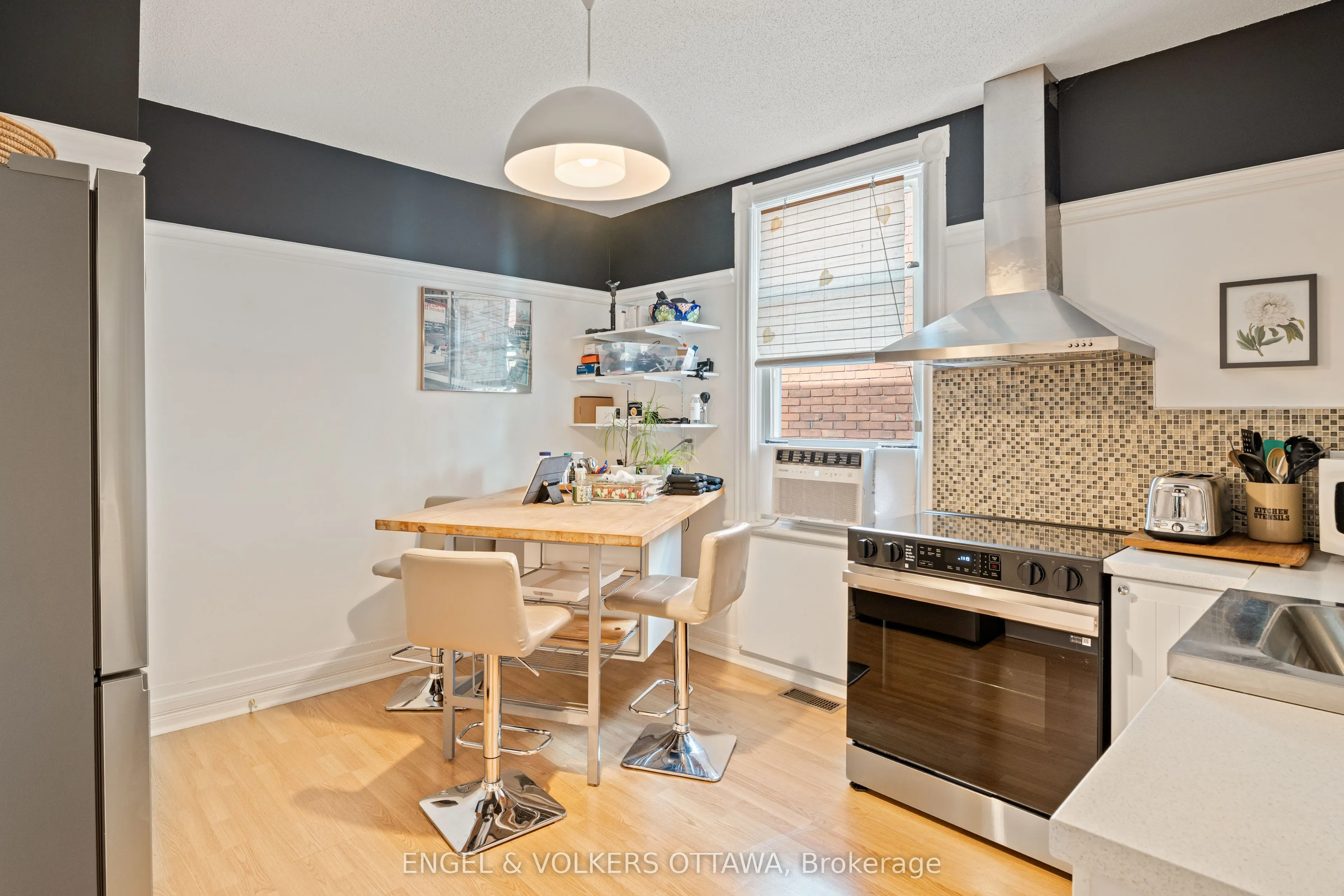 378-380 BOOTH Street