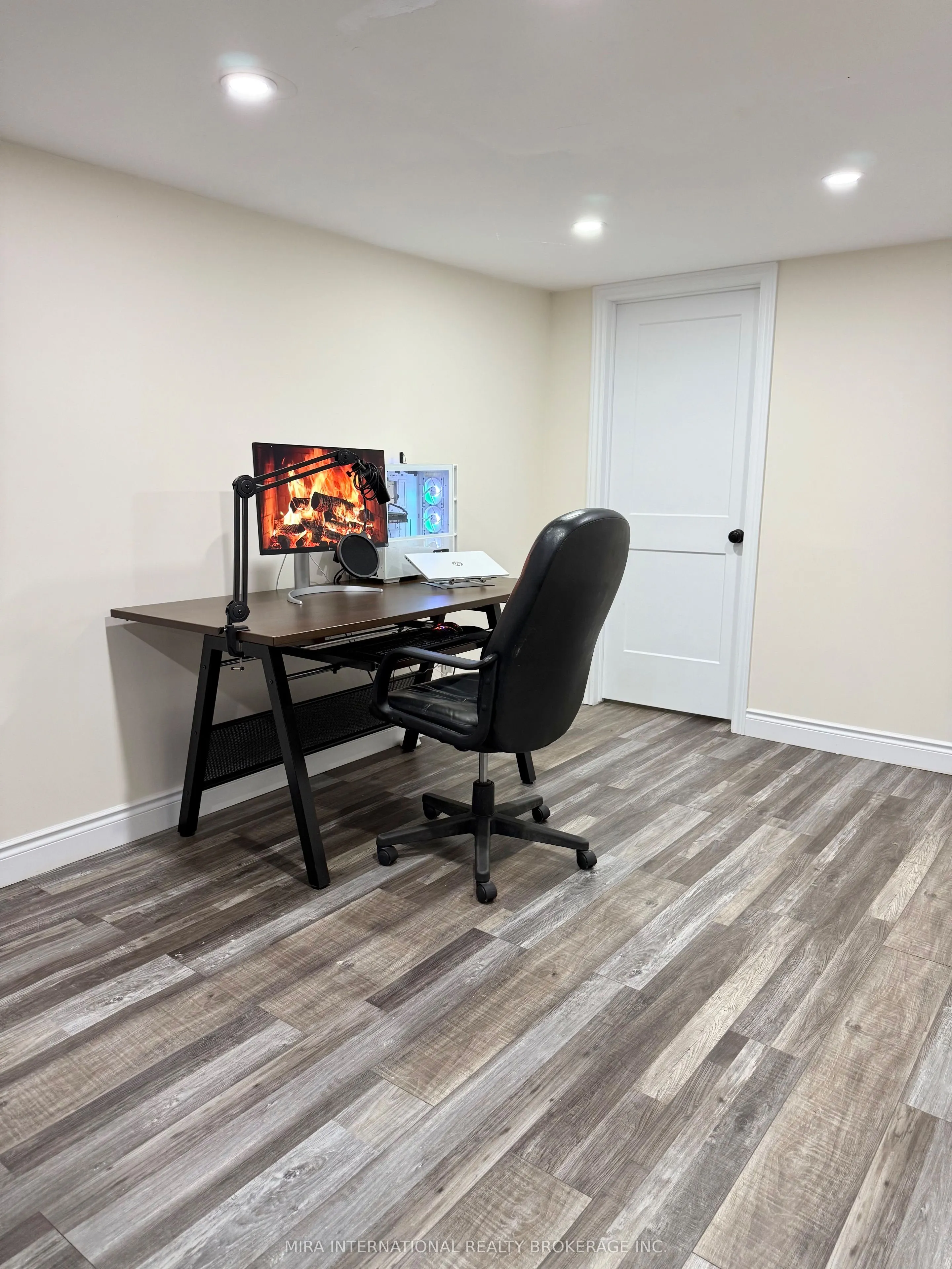 280 Thaler Avenue, #34