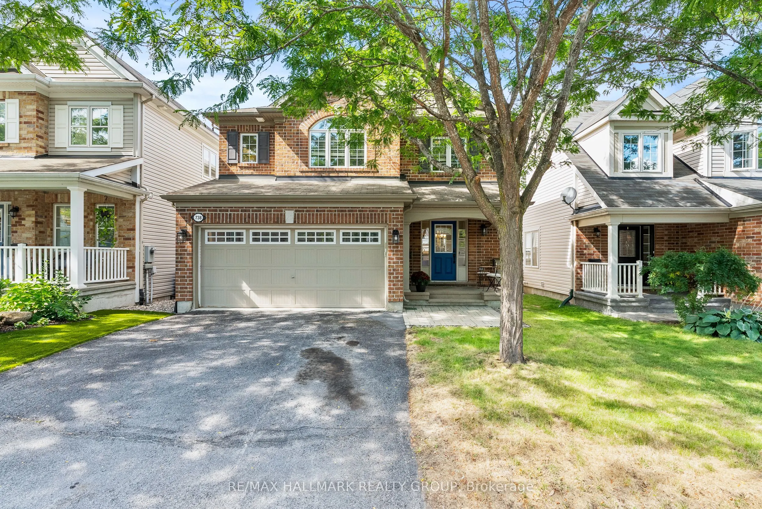 738 TRAMONTANA Place