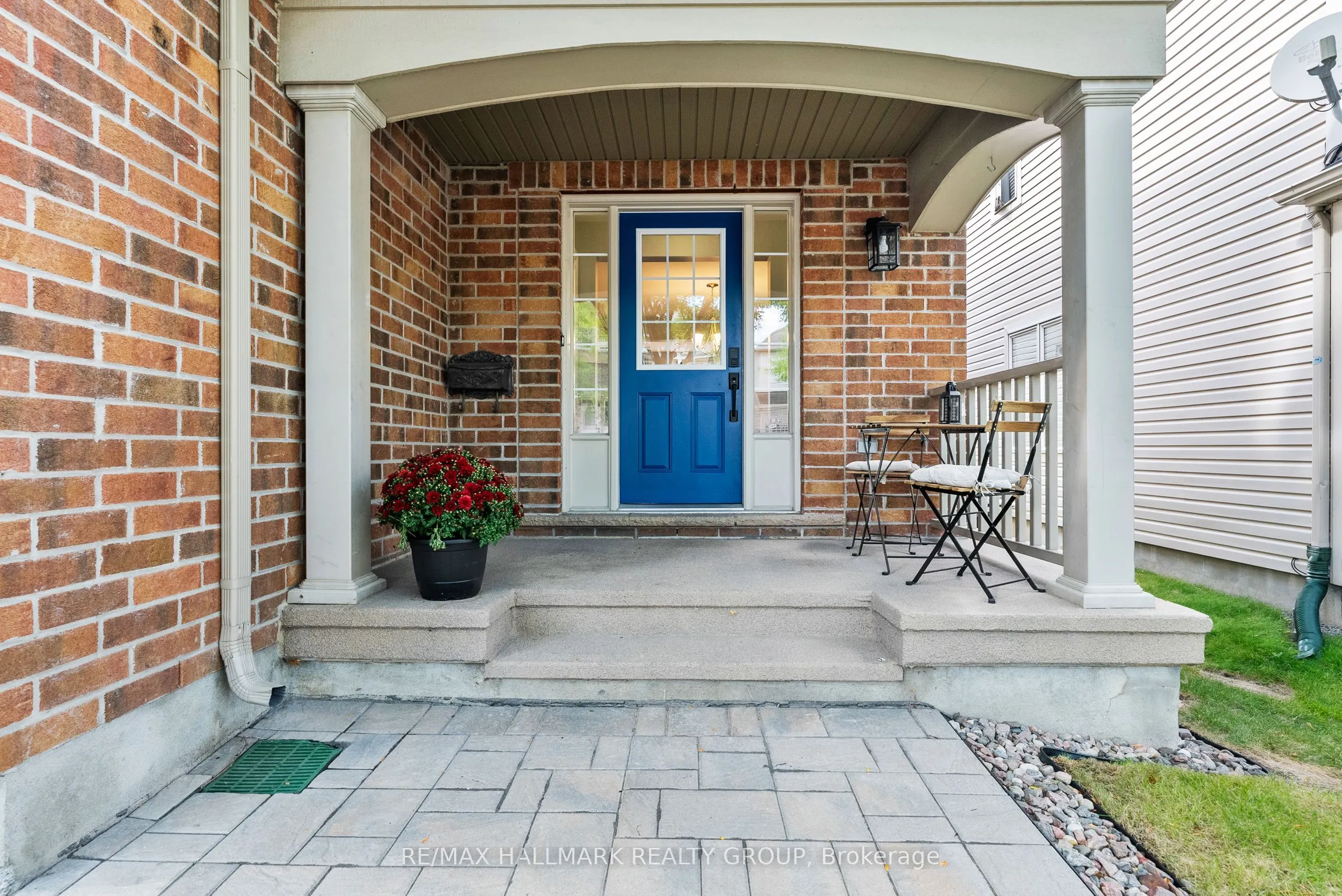 738 TRAMONTANA Place