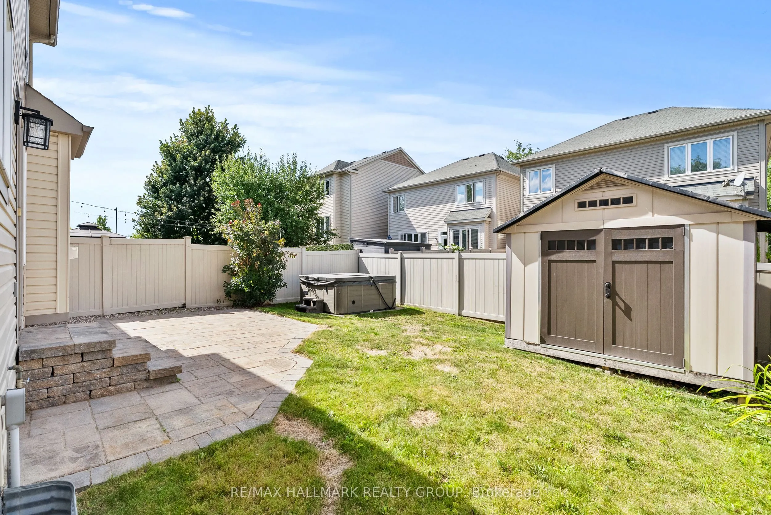 738 TRAMONTANA Place
