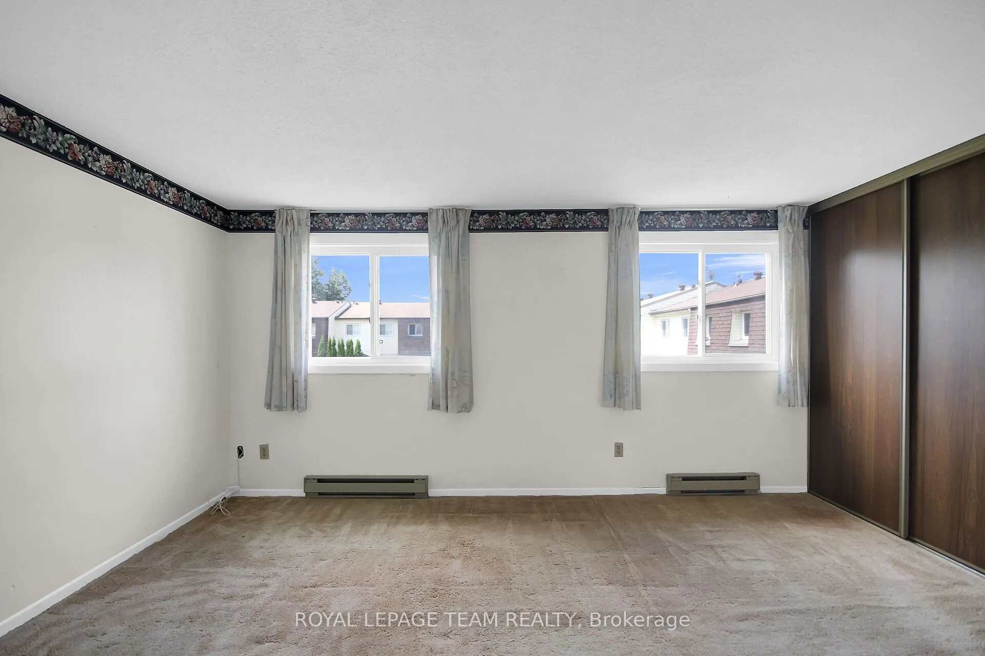 23 Sonnet Crescent, #F