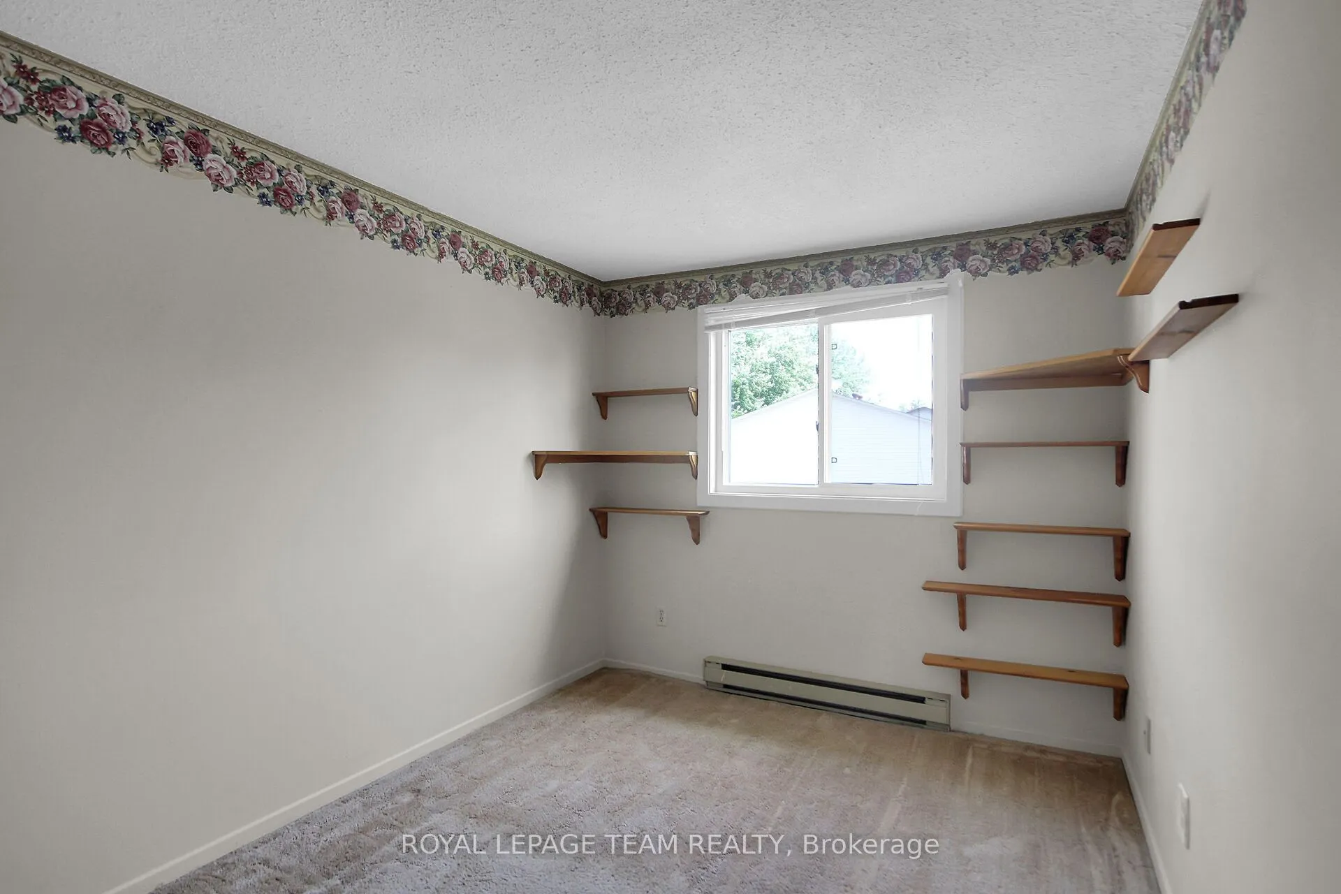 23 Sonnet Crescent, #F
