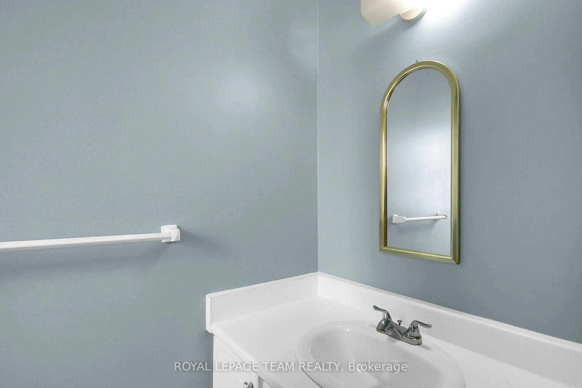 23 Sonnet Crescent, #F
