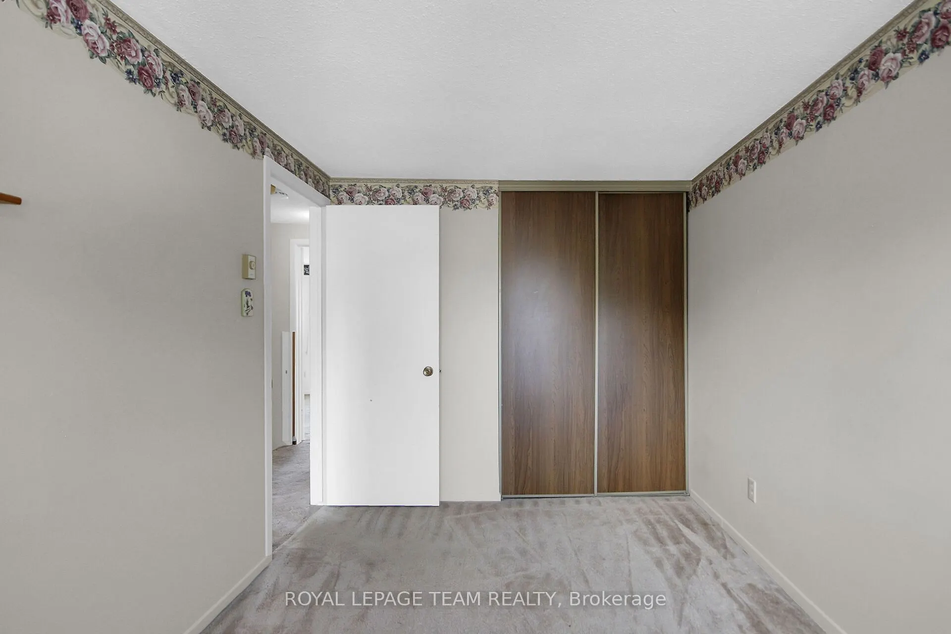 23 Sonnet Crescent, #F