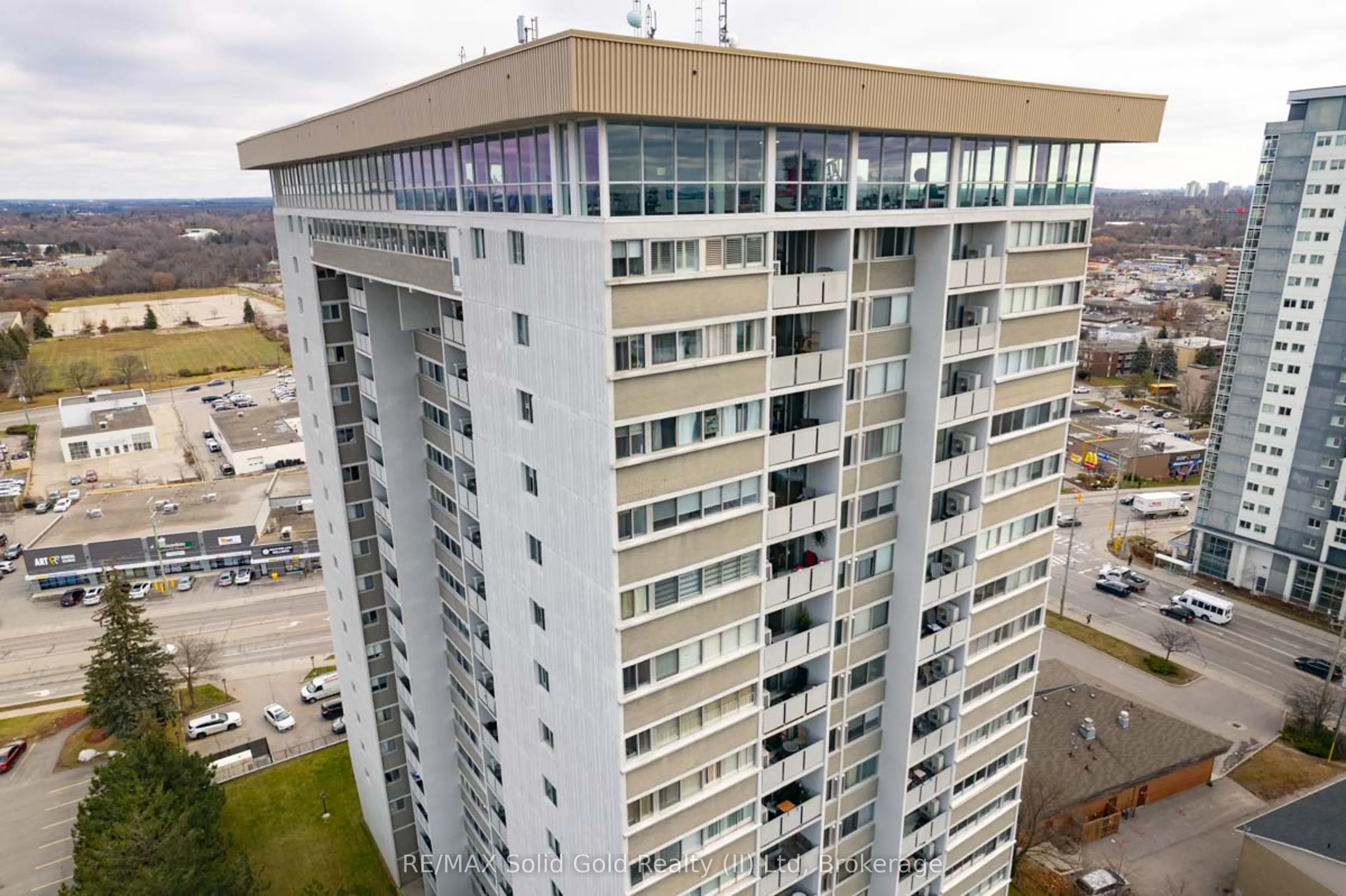 375 King Street N, #1502
