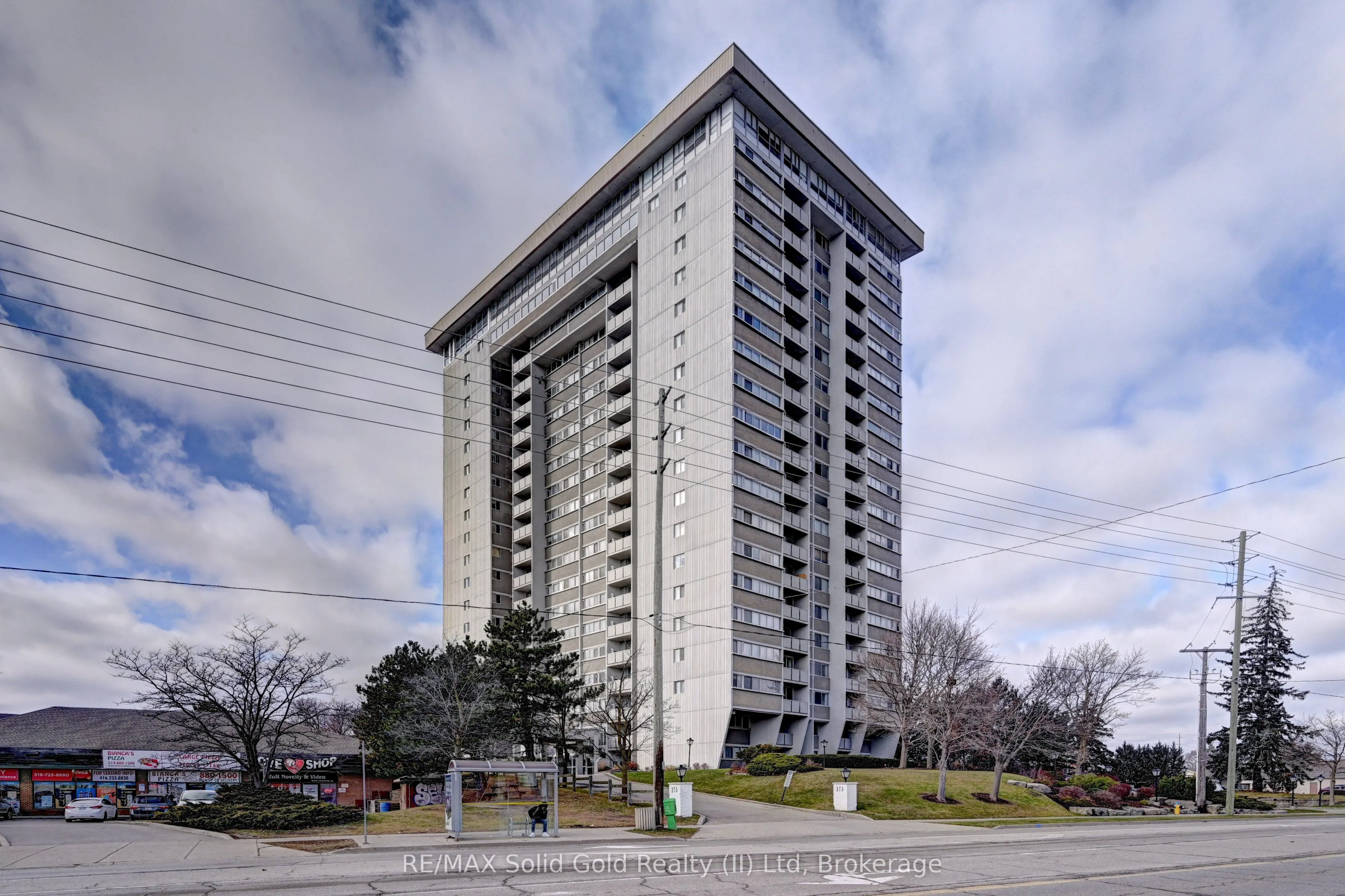 375 King Street N, #1502