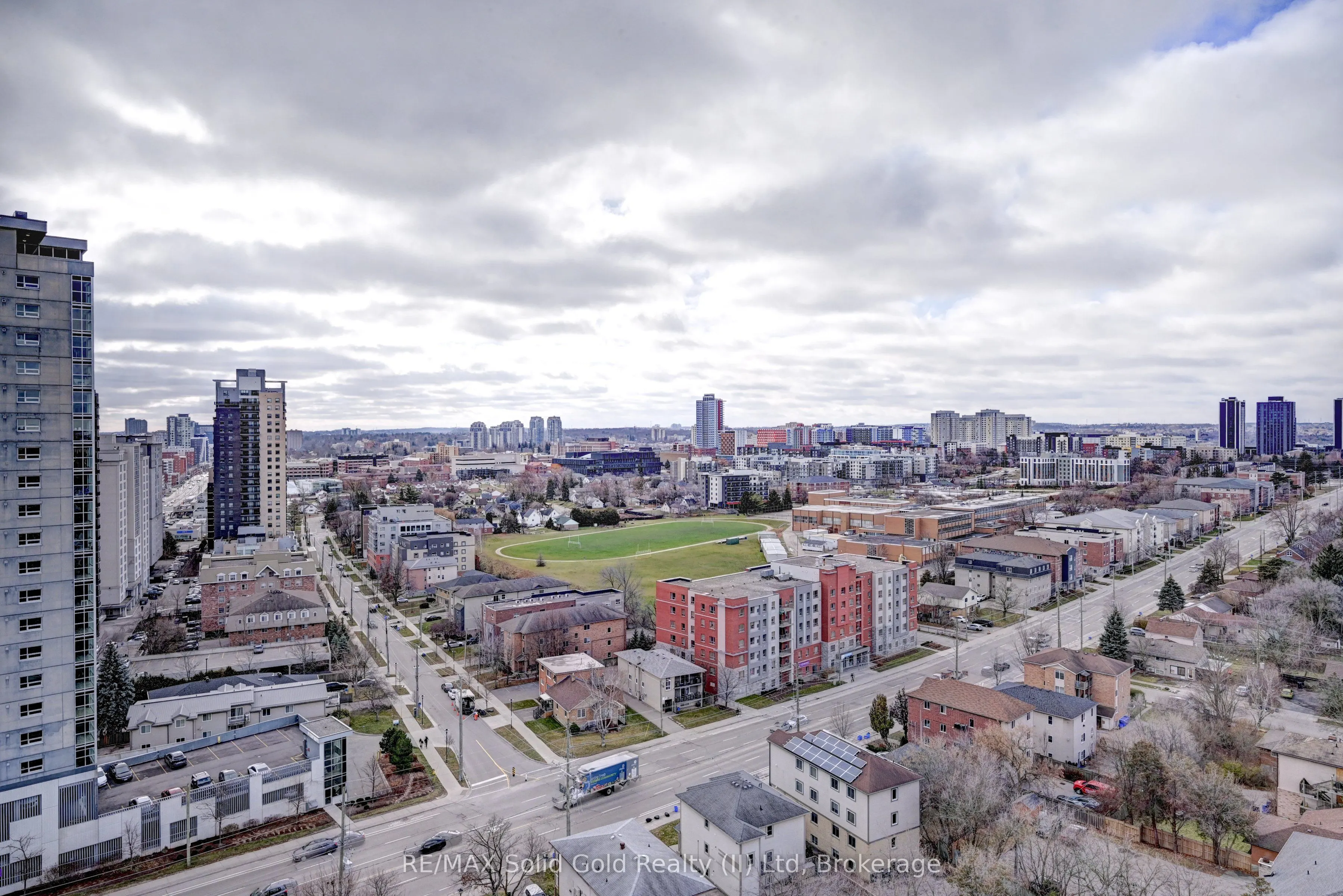 375 King Street N, #1502