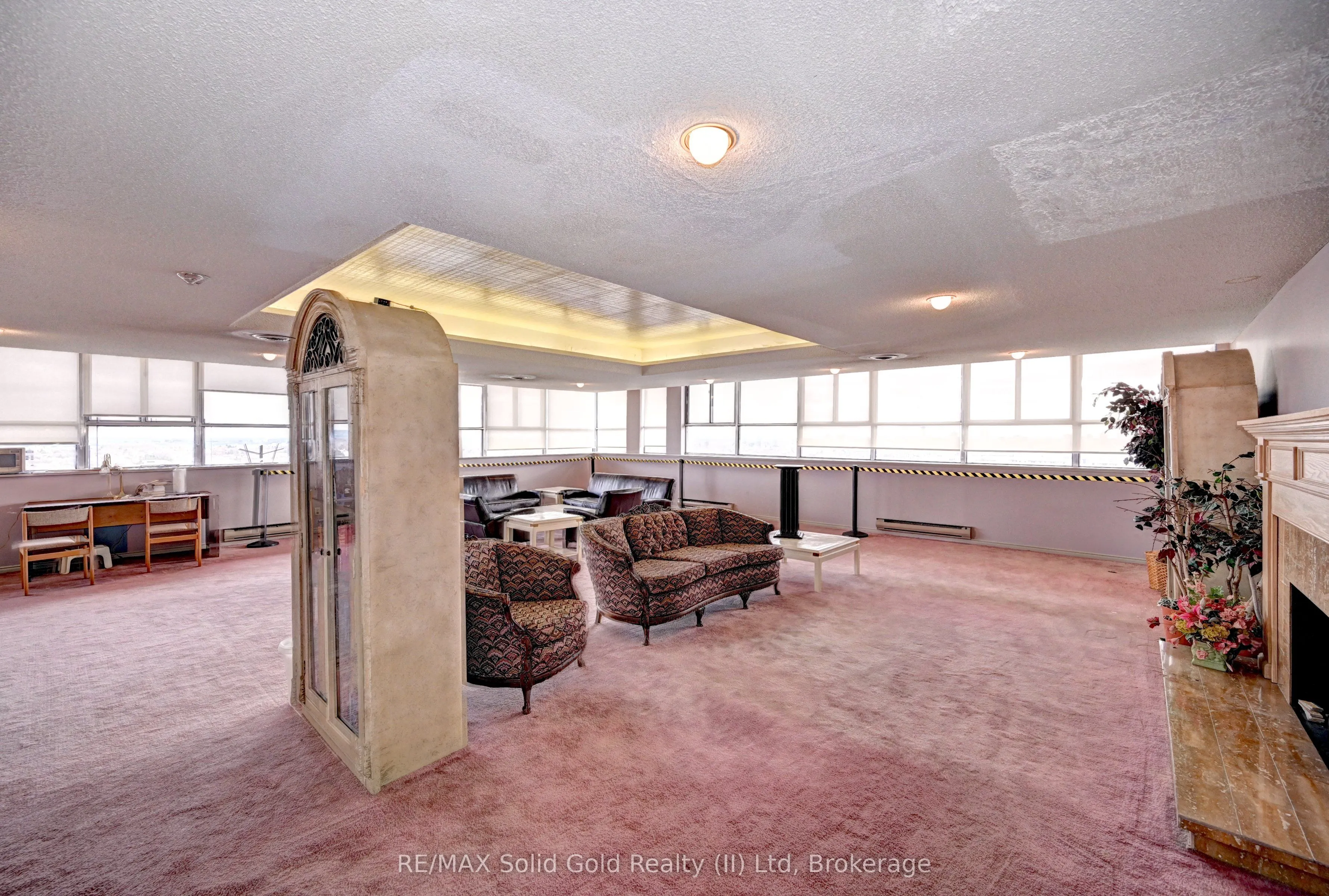 375 King Street N, #1502