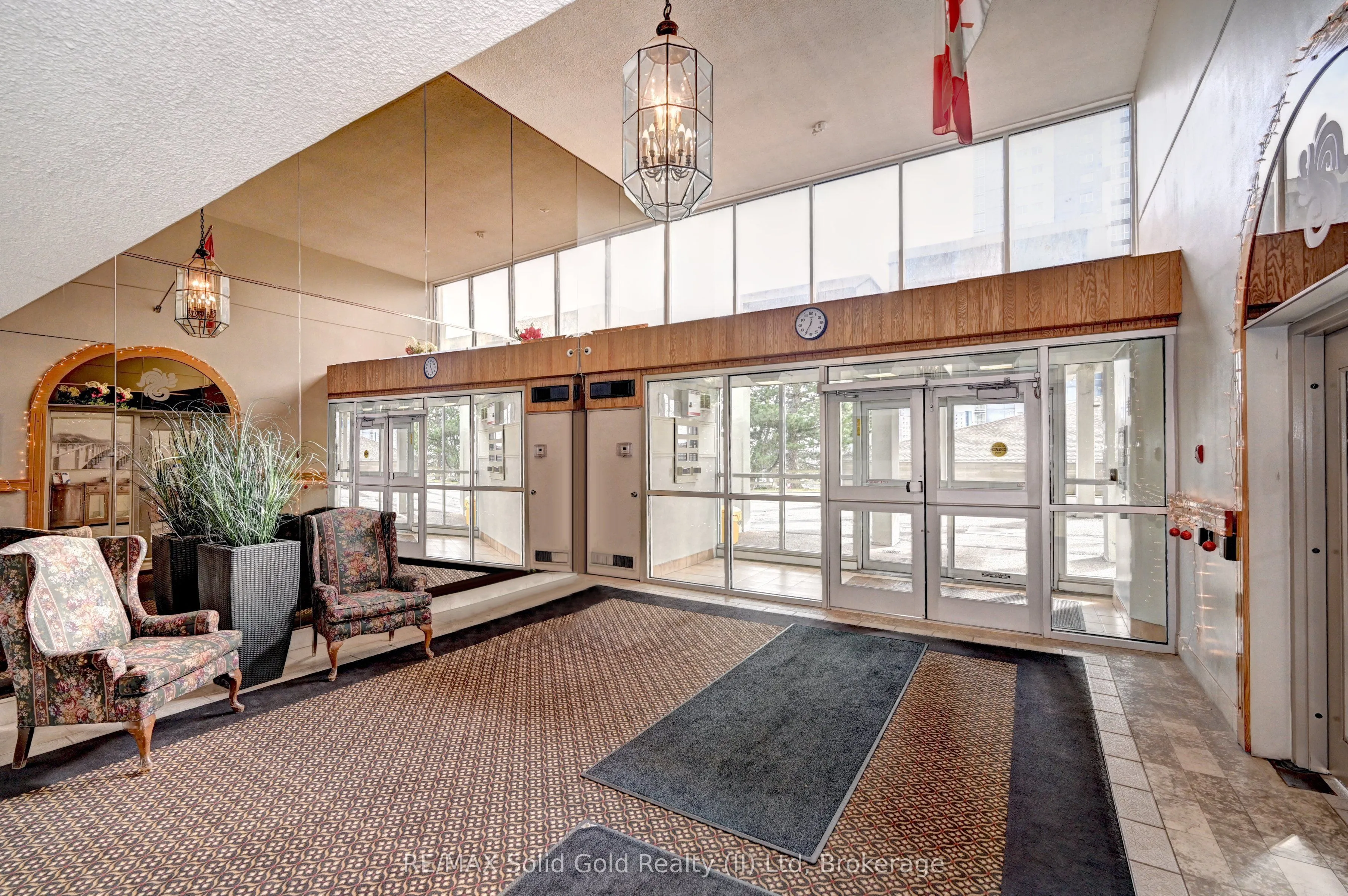 375 King Street N, #1502