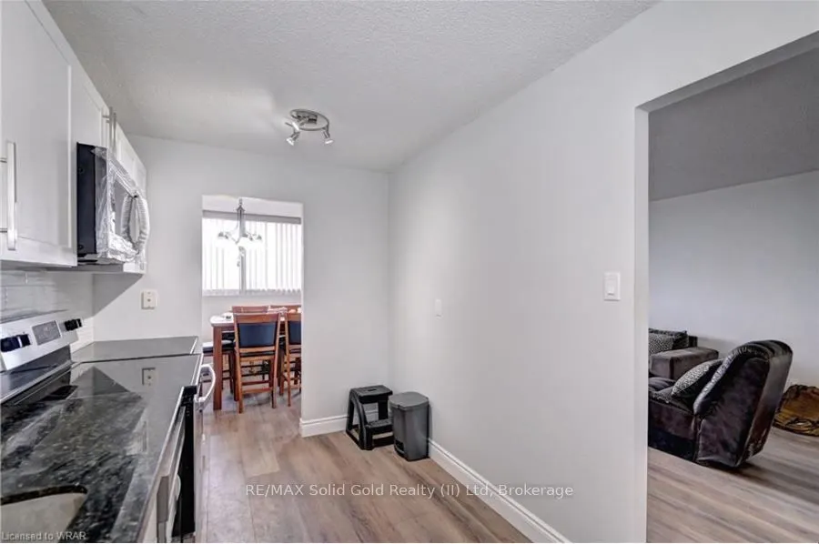 375 King Street N, #1502