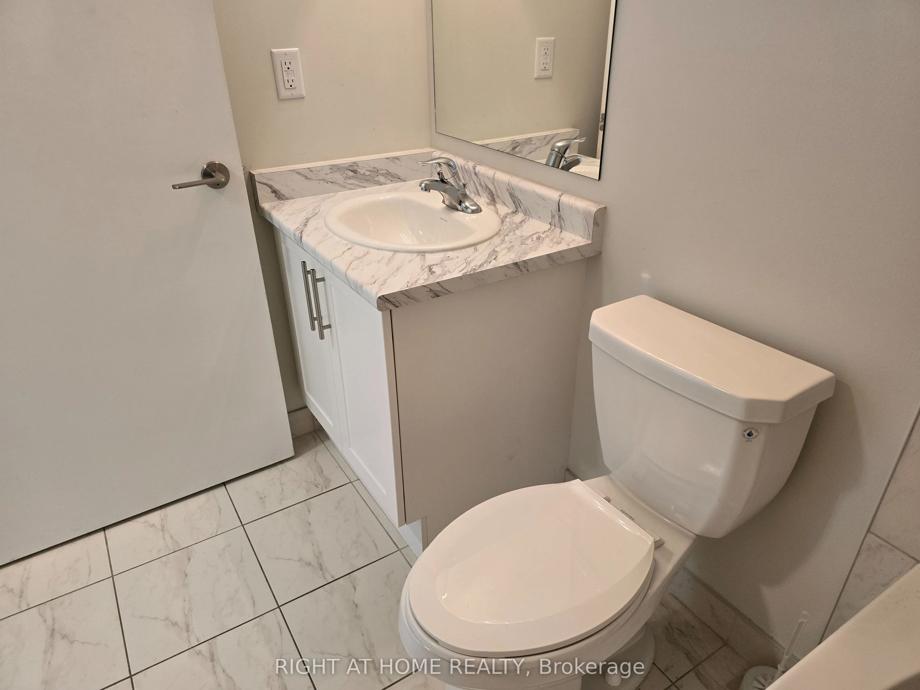 600 North Service Road, #522