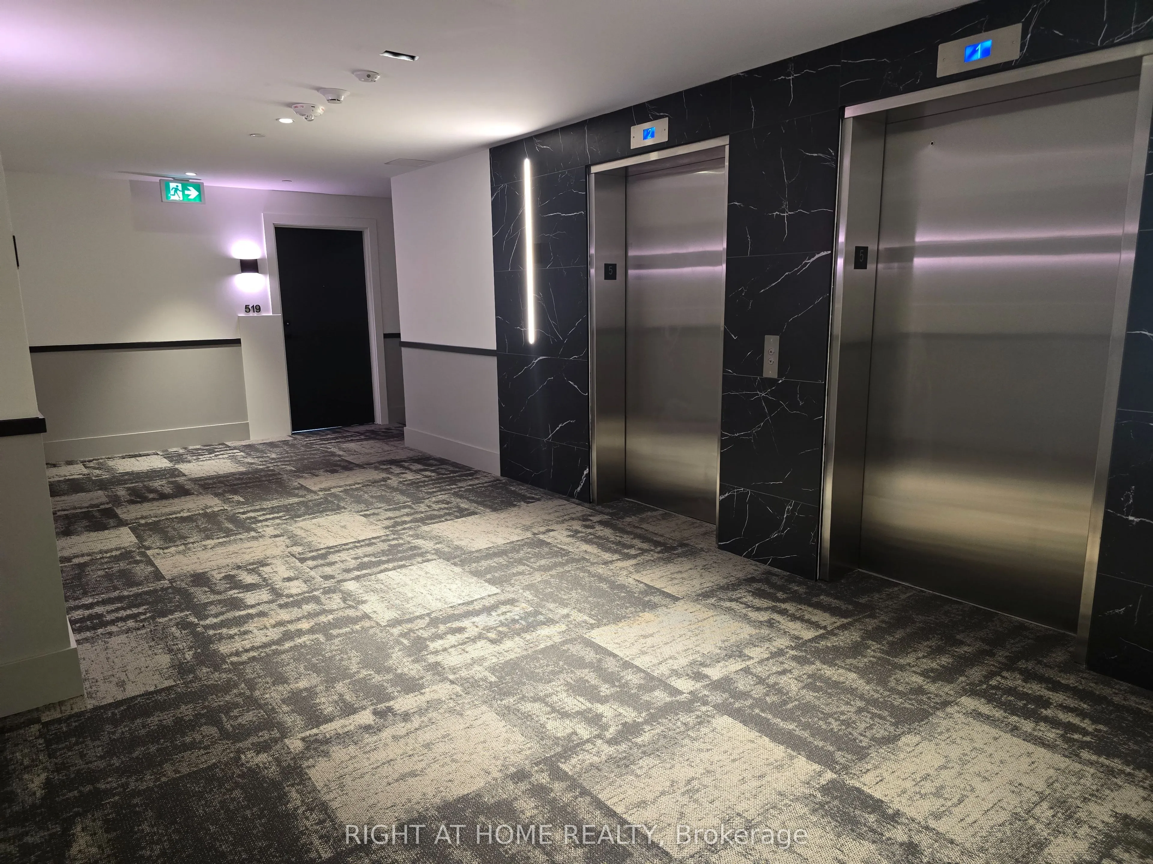 600 North Service Road, #522