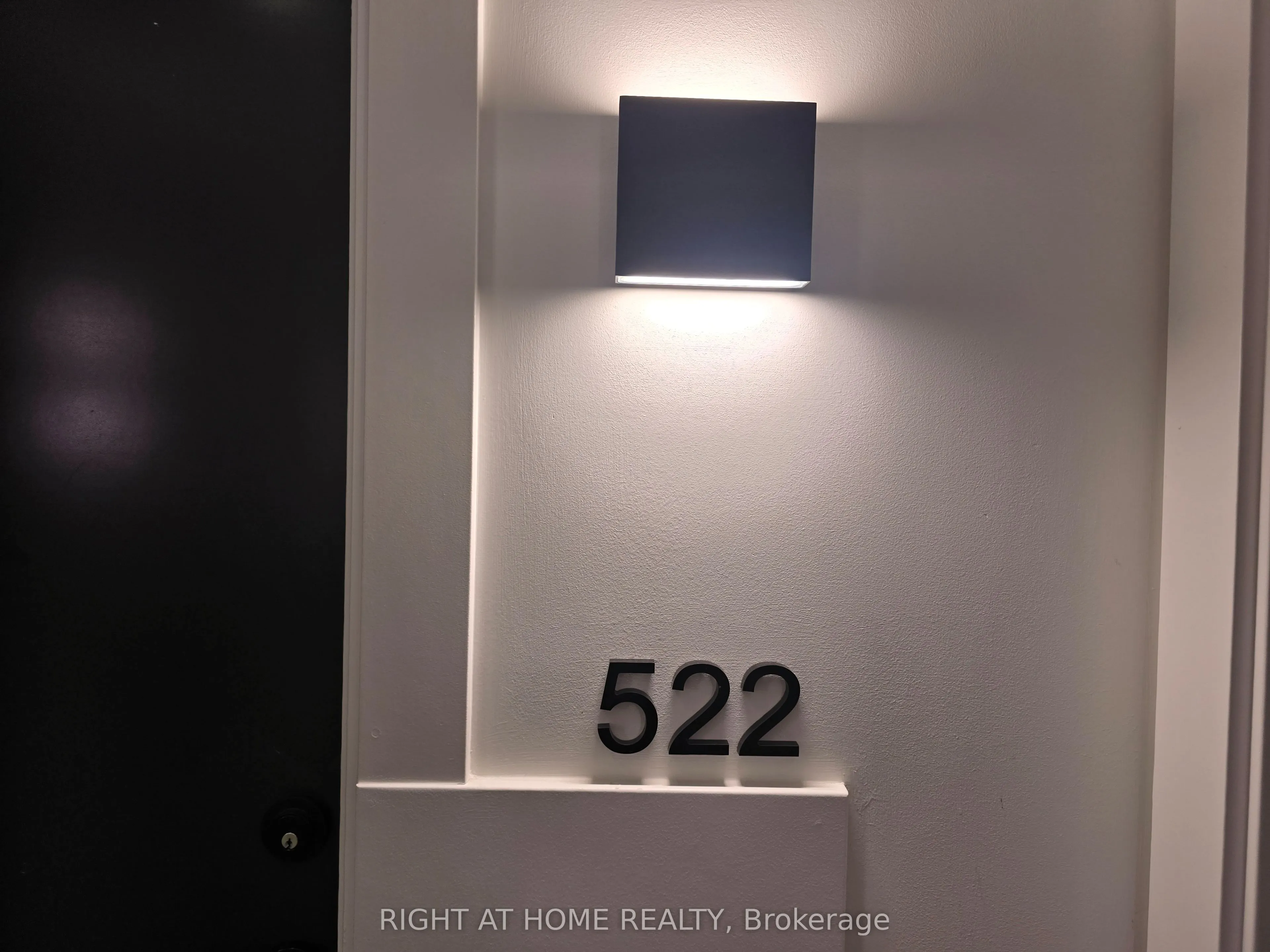 600 North Service Road, #522
