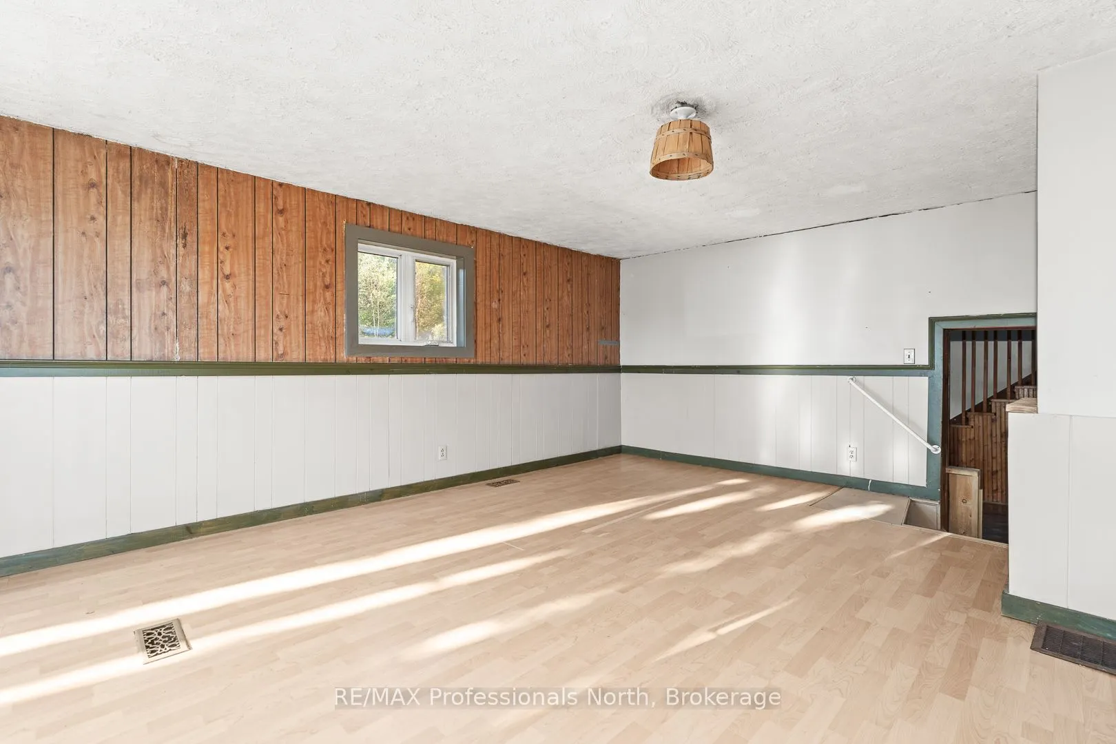 1127 Fallowfield Road