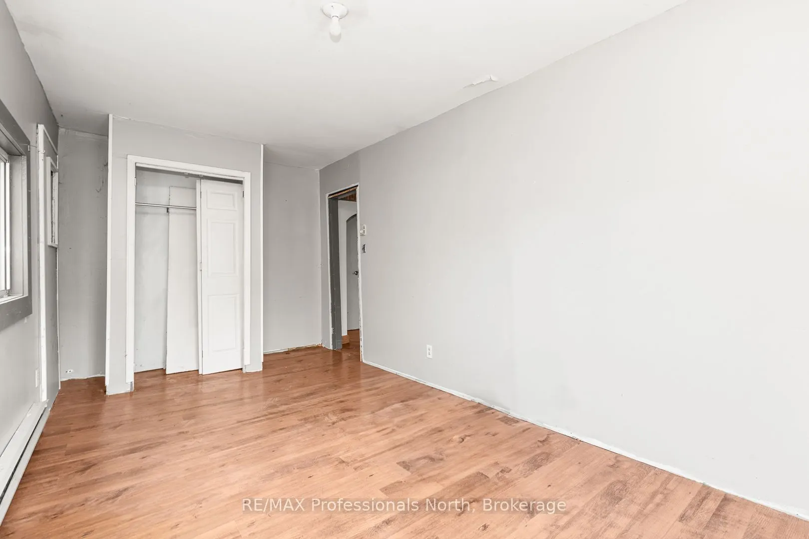 1127 Fallowfield Road