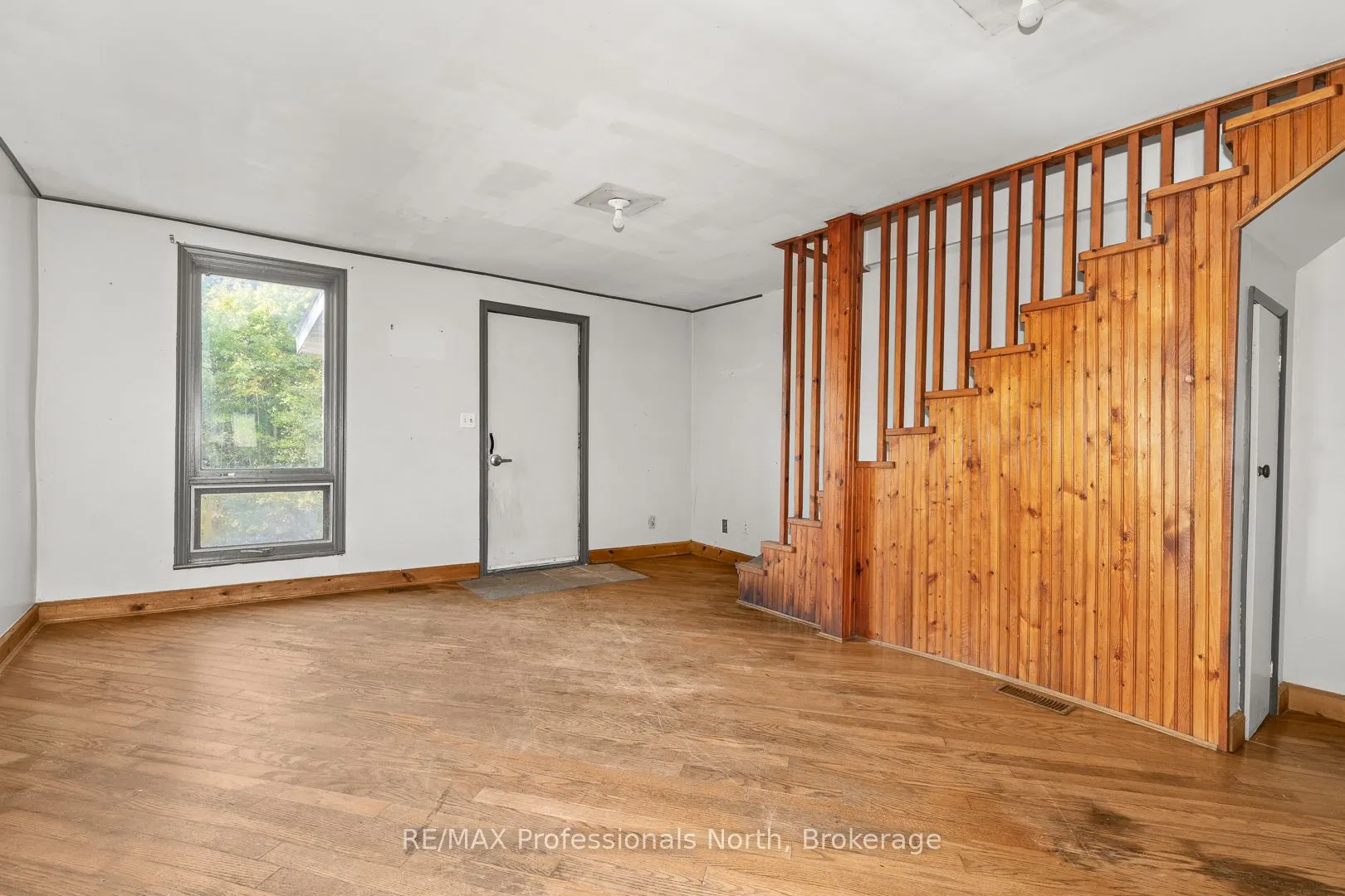 1127 Fallowfield Road